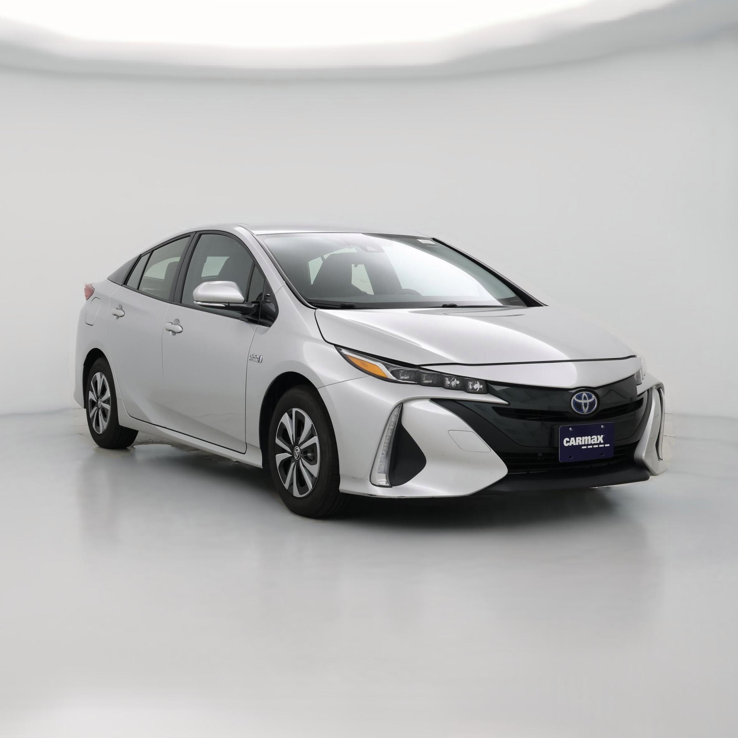 Thumbnail: 2017 Toyota Prius Prime - 1