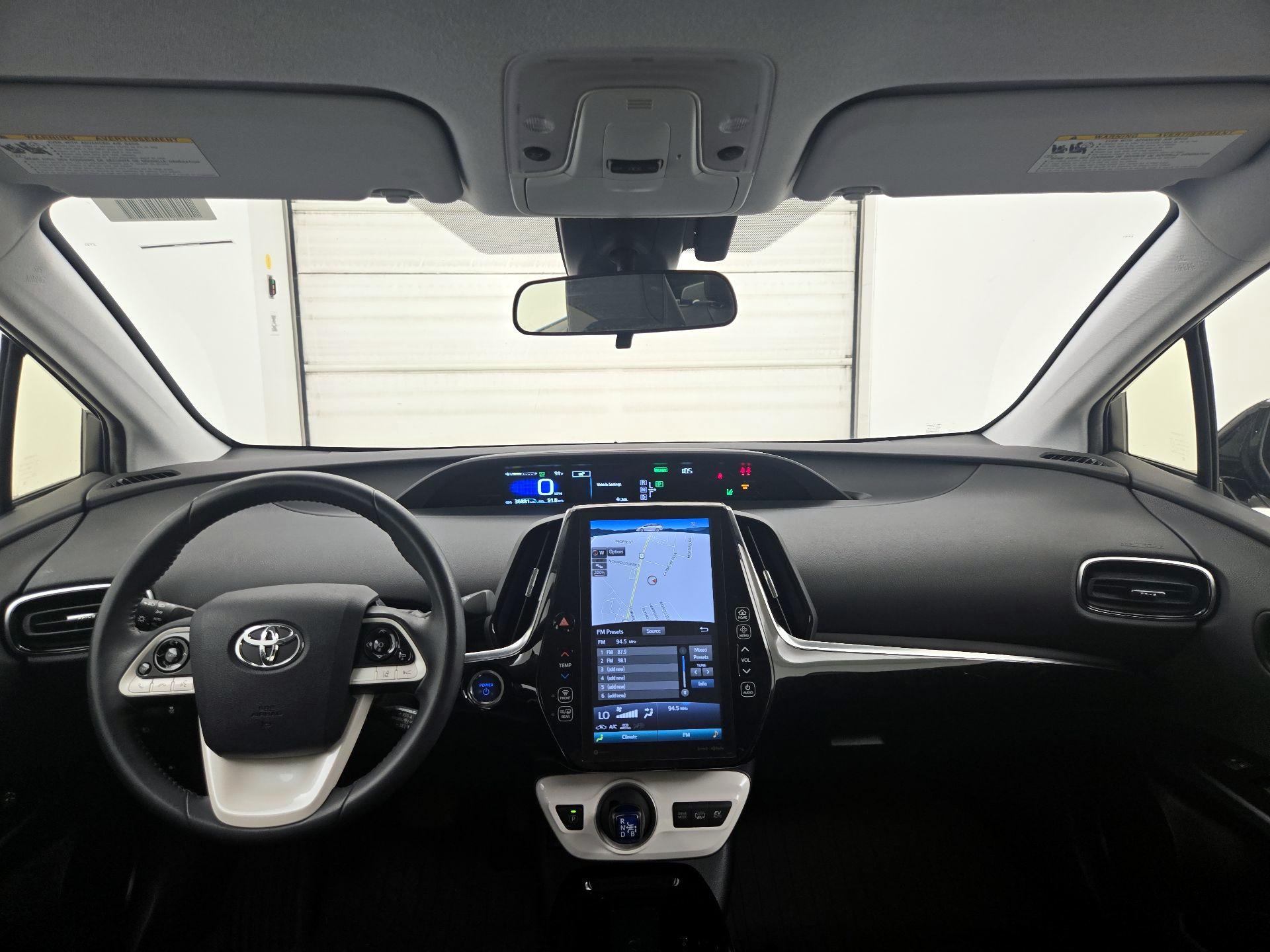 Thumbnail: 2017 Toyota Prius Prime - 9