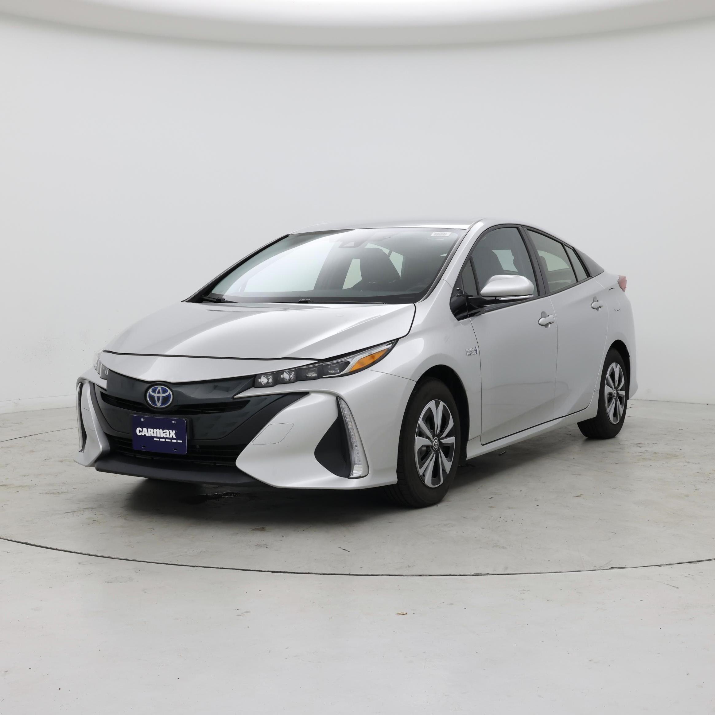 Thumbnail: 2017 Toyota Prius Prime - 4