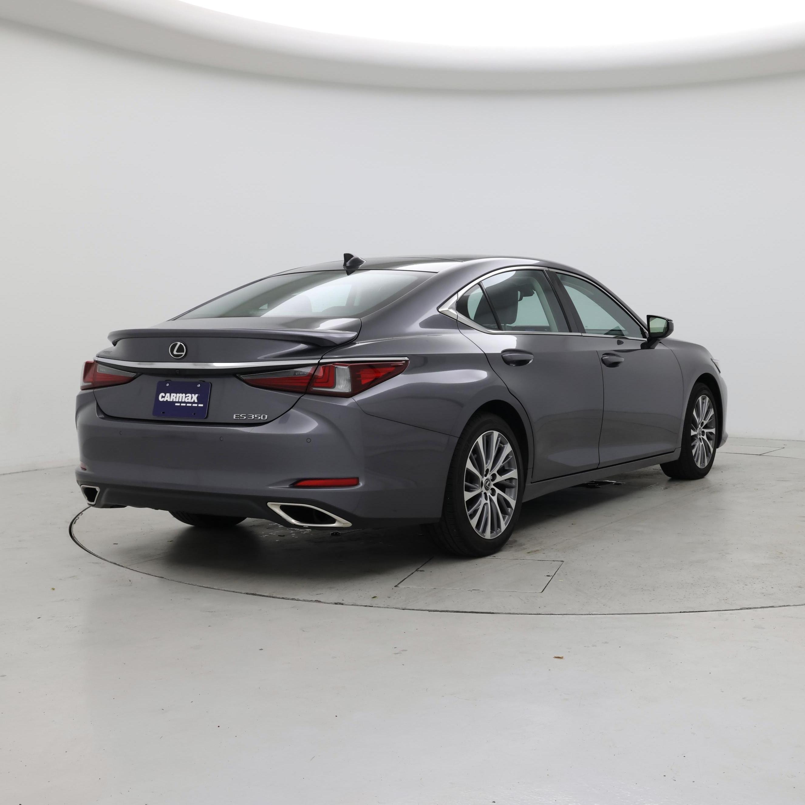 Thumbnail: 2021 Lexus ES - 8