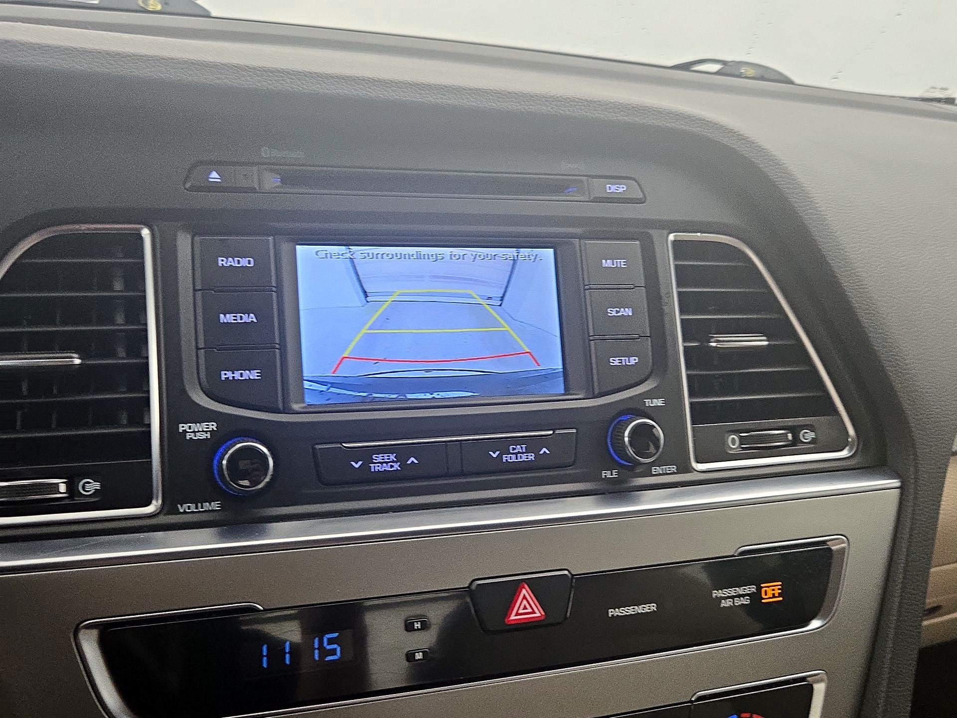 Thumbnail: 2015 Hyundai Sonata - 14