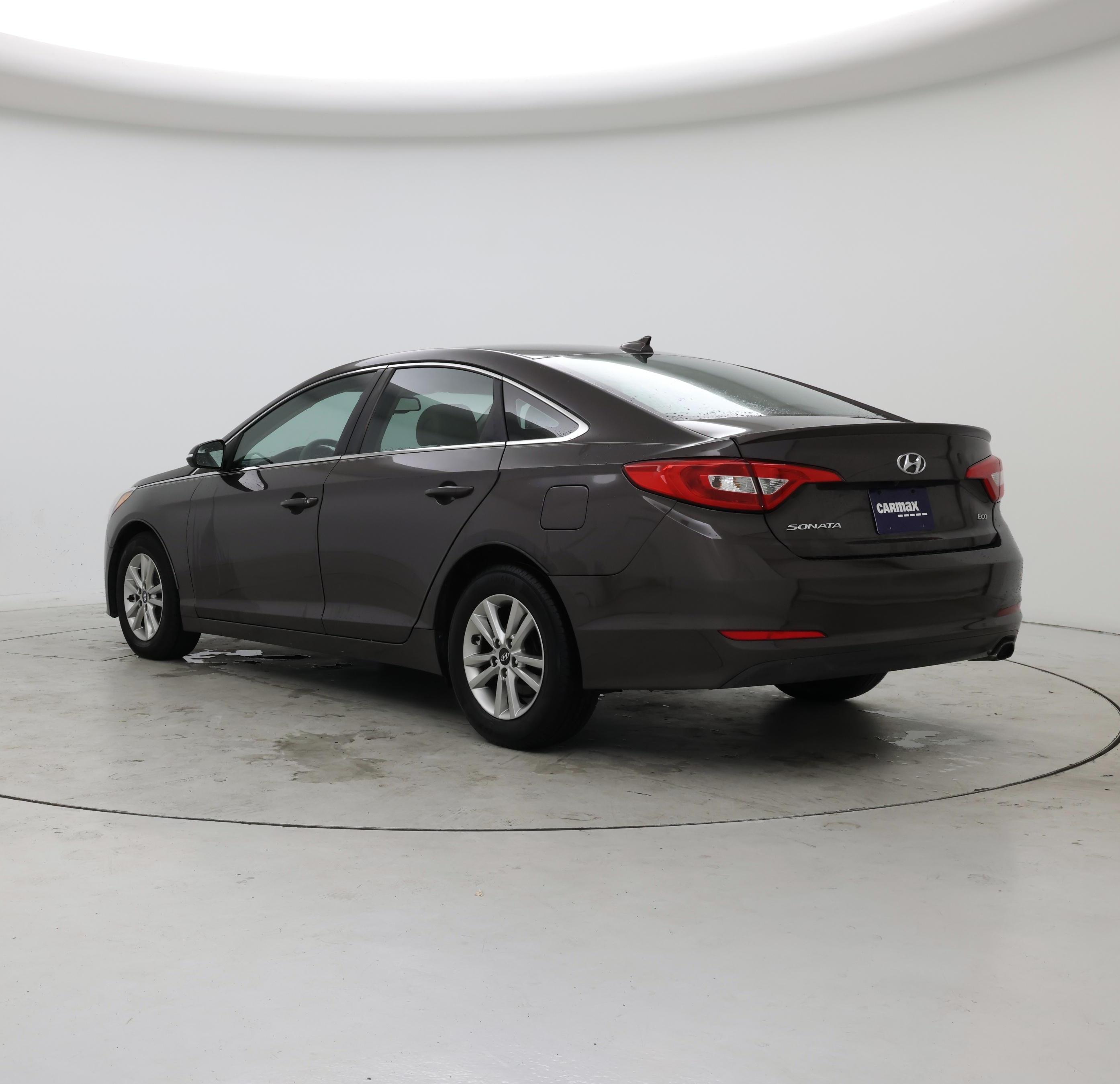 Thumbnail: 2015 Hyundai Sonata - 2