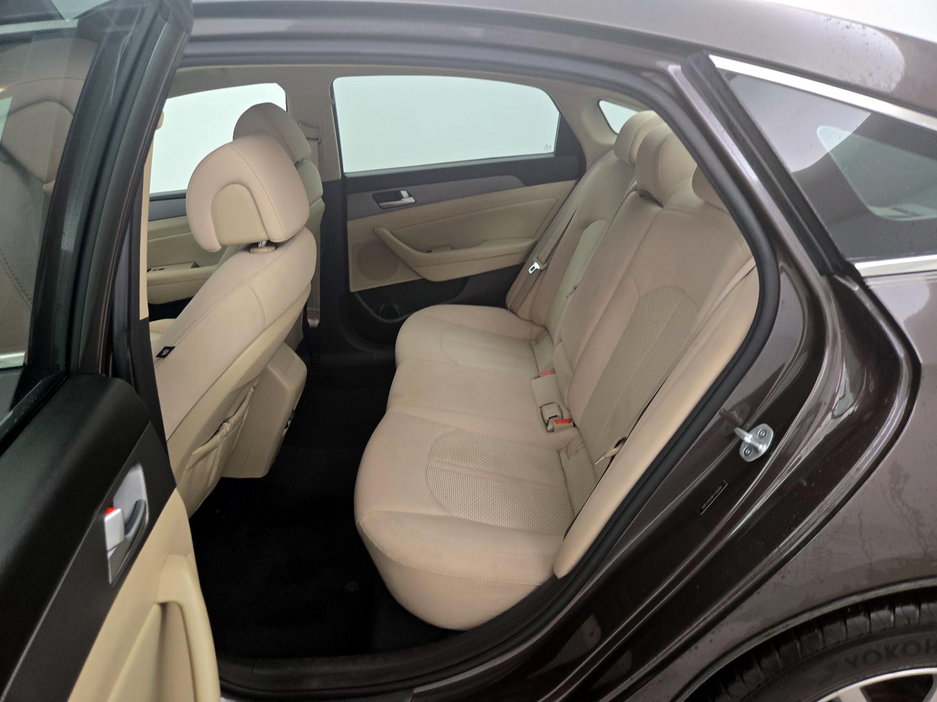 Thumbnail: 2015 Hyundai Sonata - 19