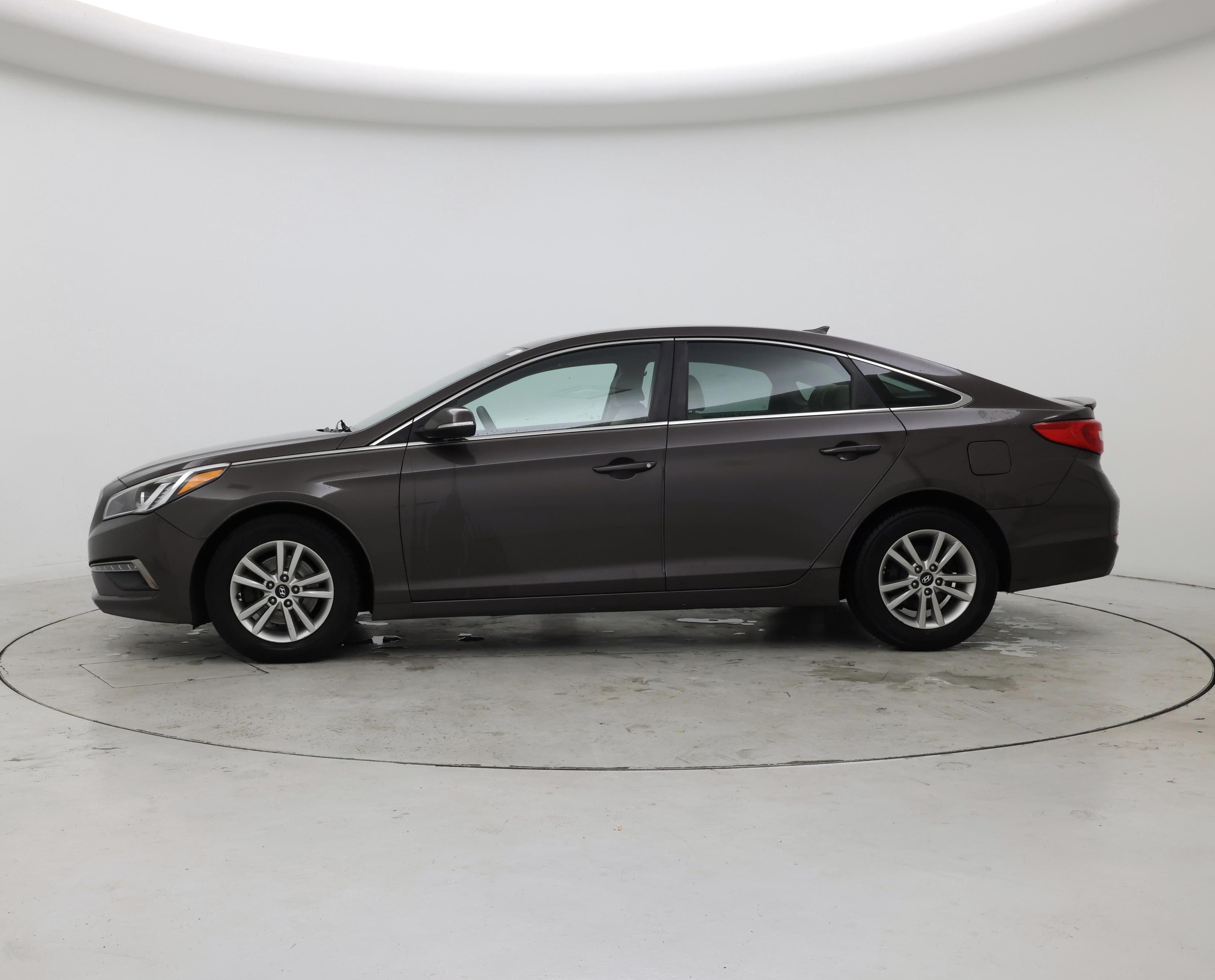 Thumbnail: 2015 Hyundai Sonata - 3