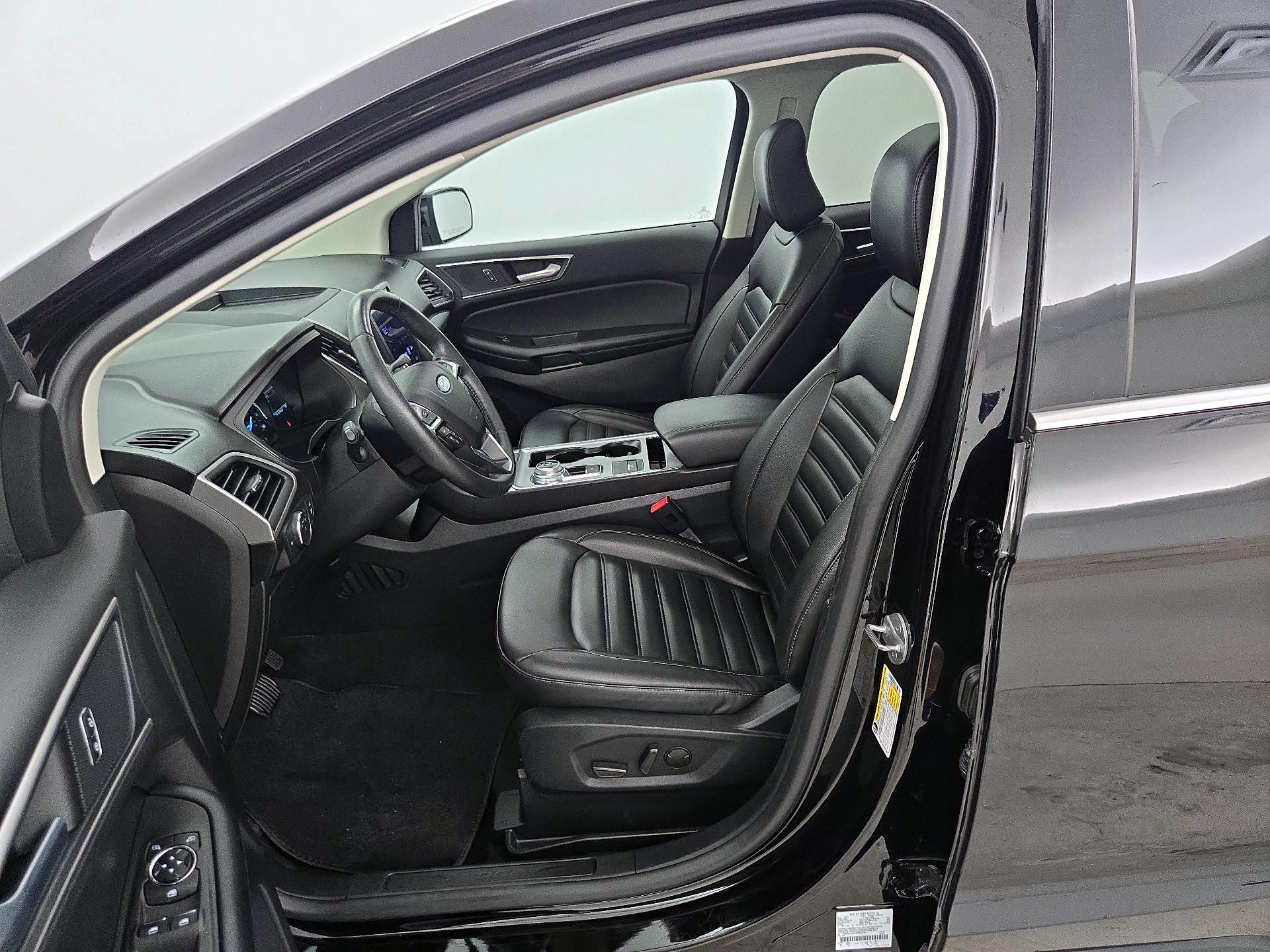 Thumbnail: 2022 Ford Edge - 11