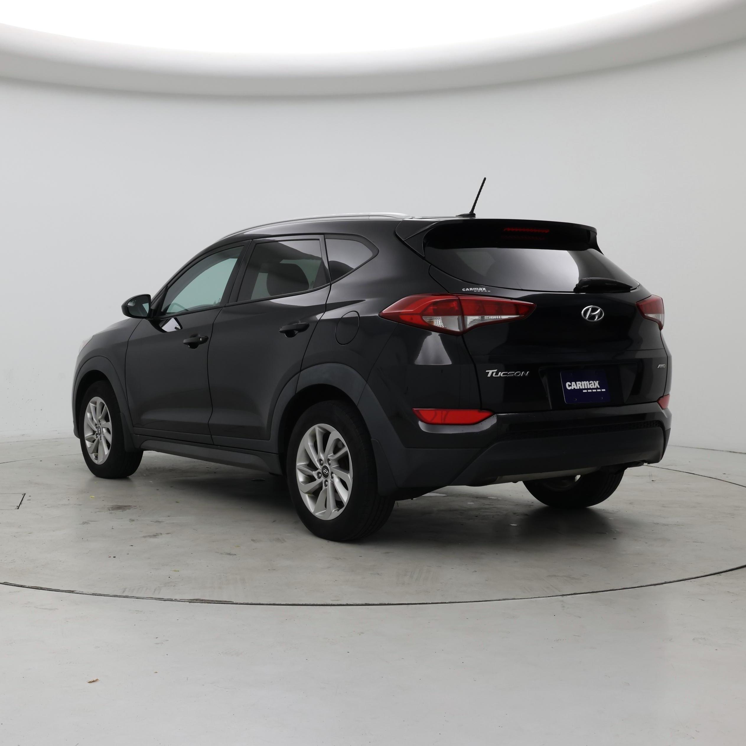 Thumbnail: 2016 Hyundai Tucson - 2