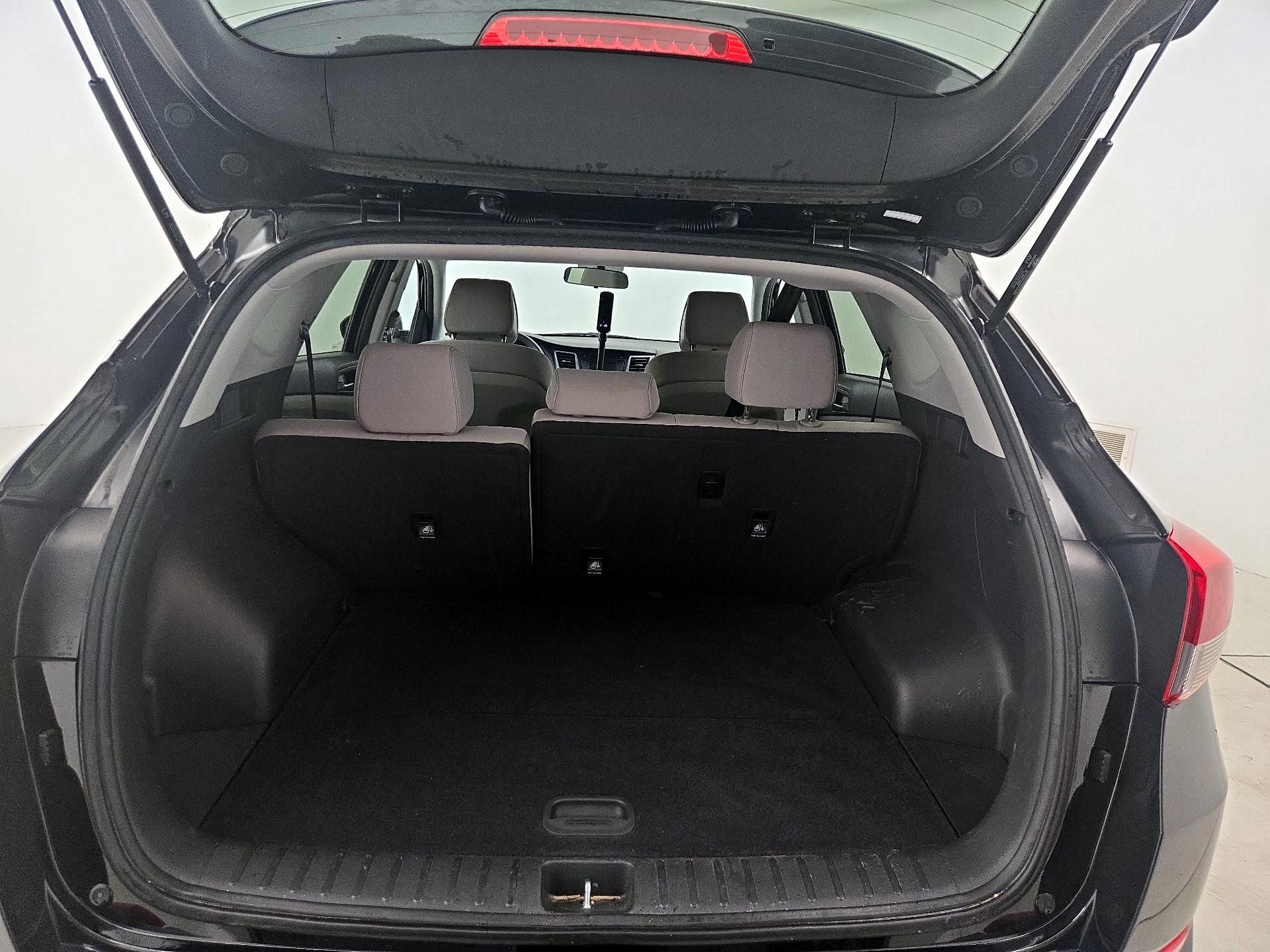 Thumbnail: 2016 Hyundai Tucson - 20