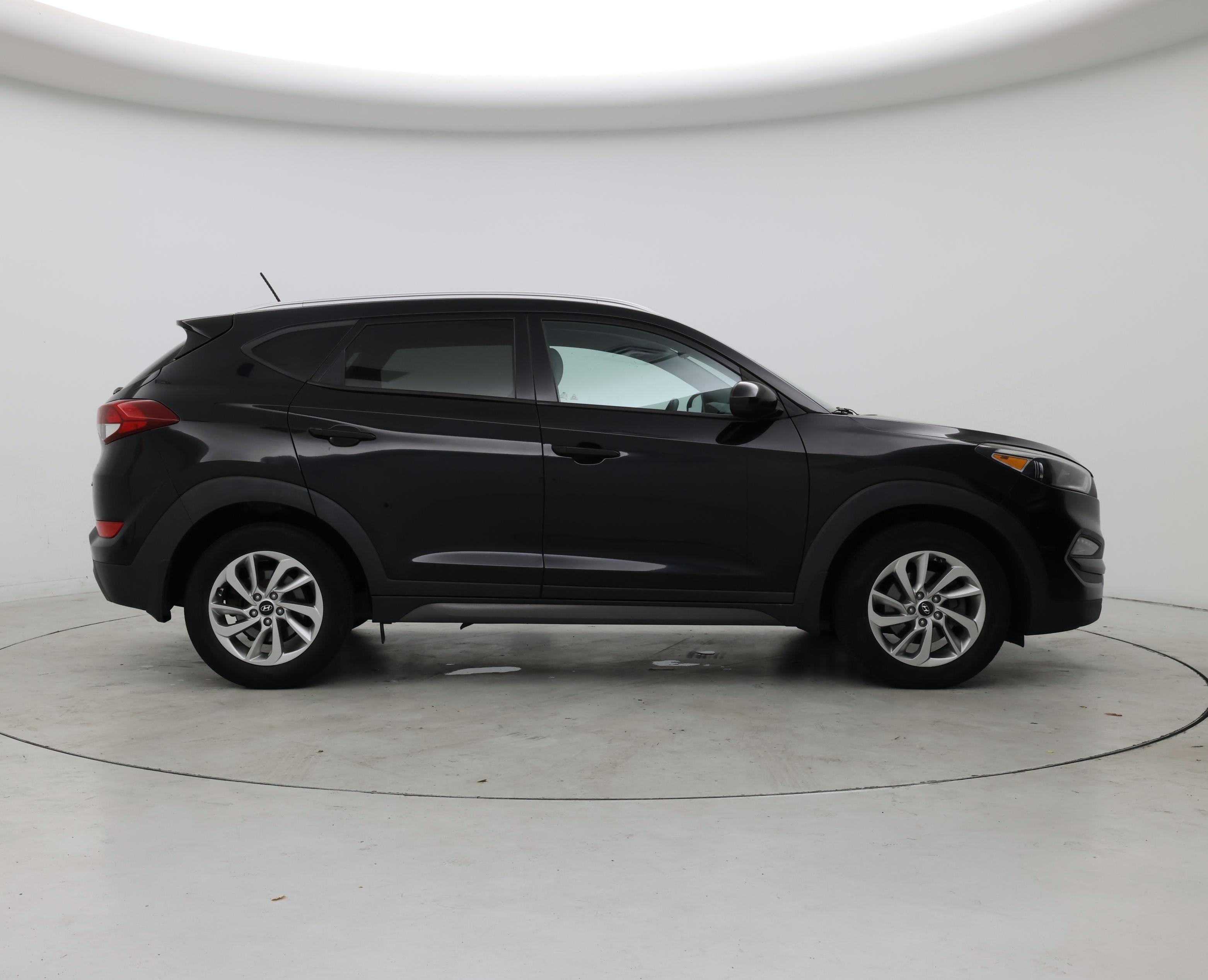 Thumbnail: 2016 Hyundai Tucson - 7