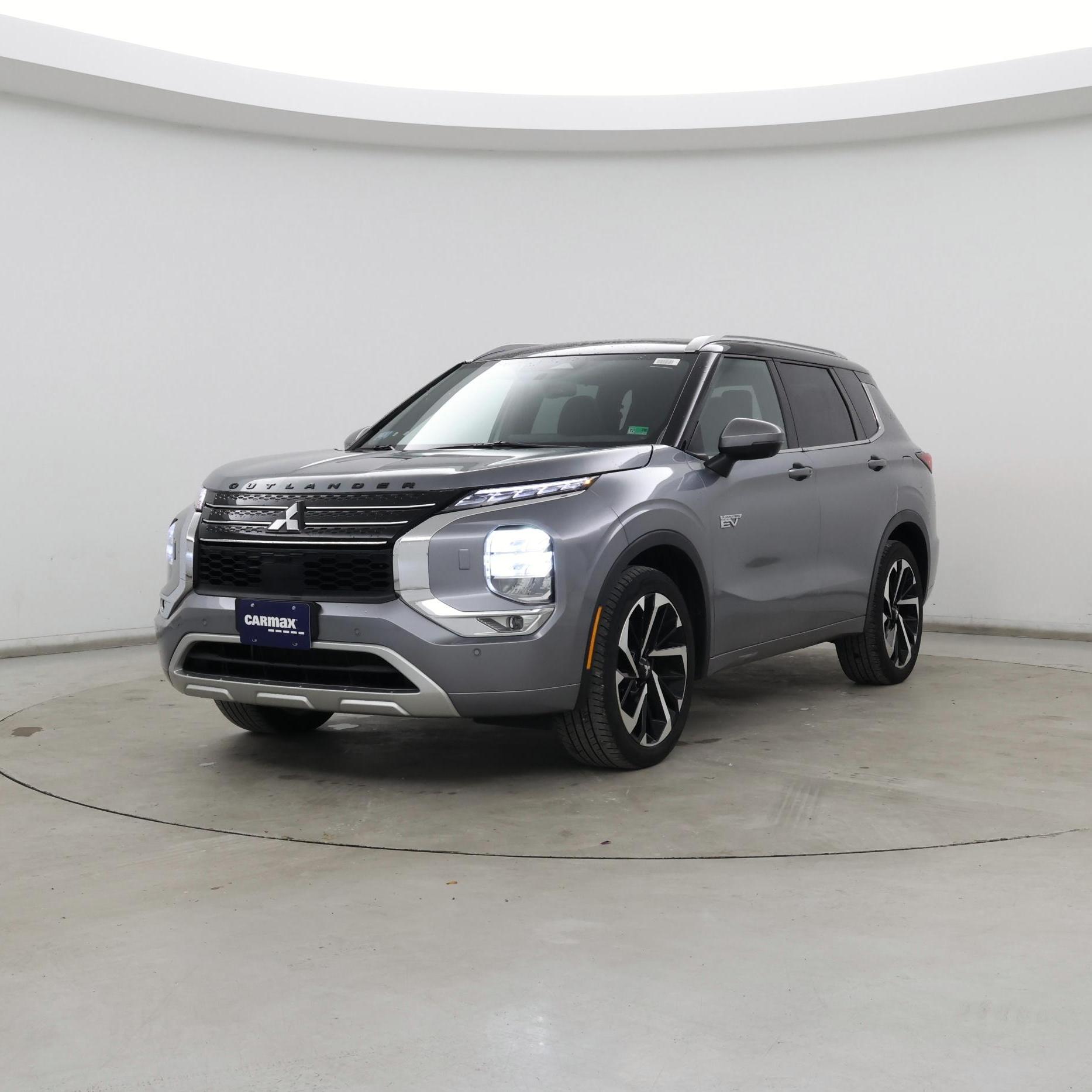 Thumbnail: 2023 Mitsubishi Outlander - 4