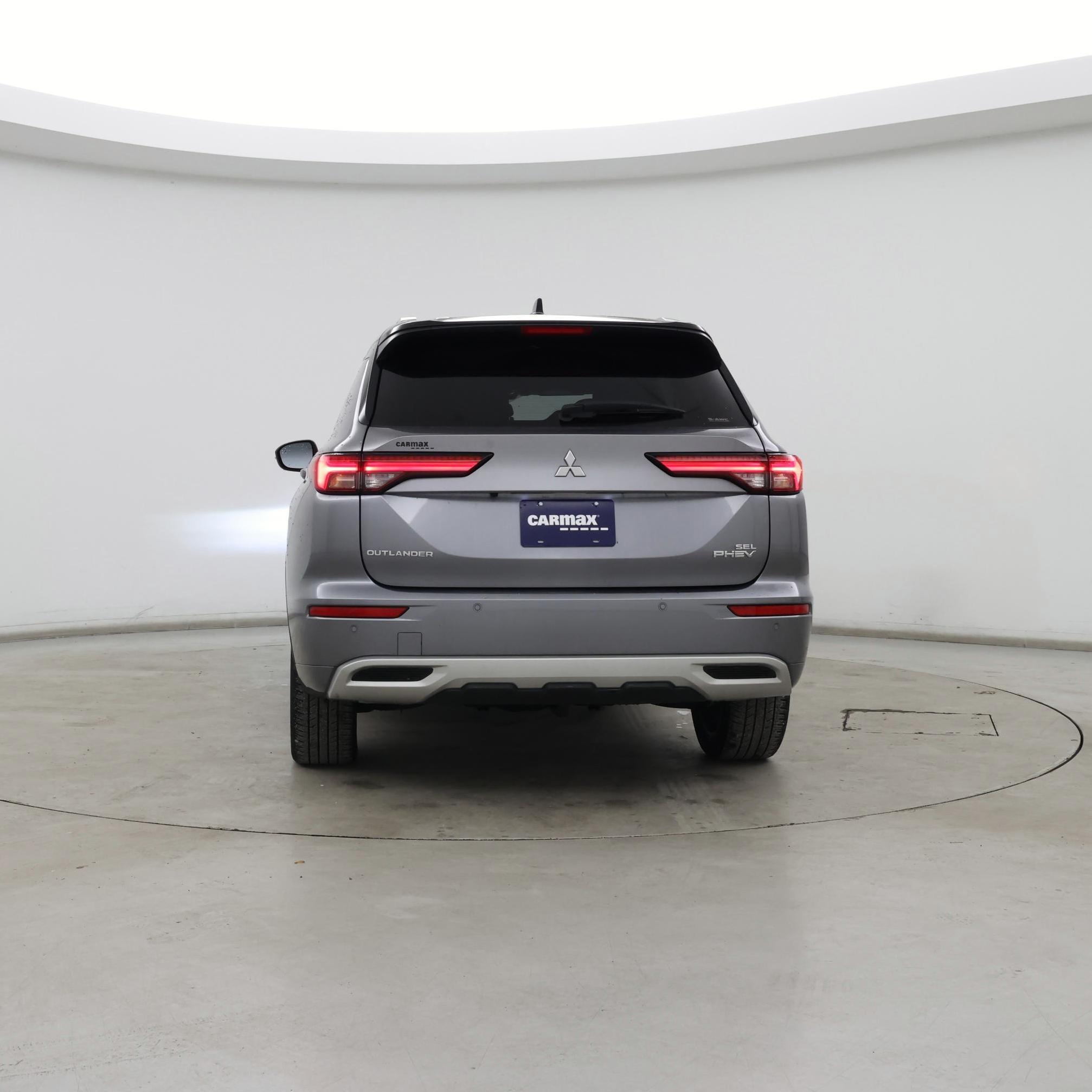 Thumbnail: 2023 Mitsubishi Outlander - 6