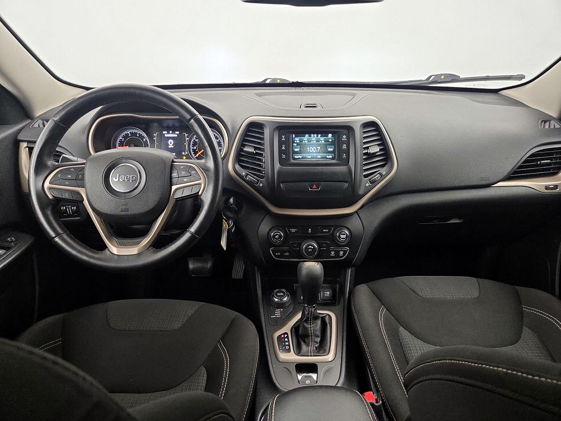 Thumbnail: 2015 Jeep Cherokee - 9