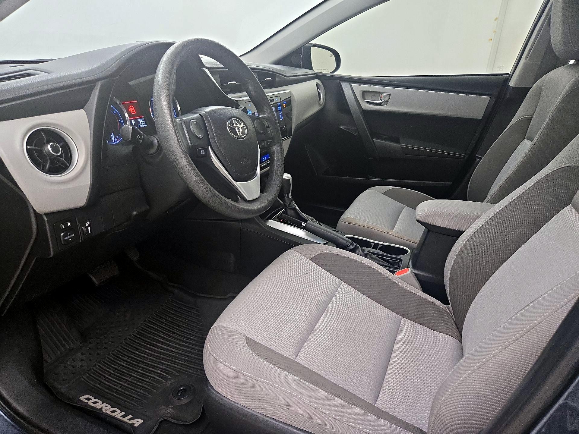 Thumbnail: 2018 Toyota Corolla - 11