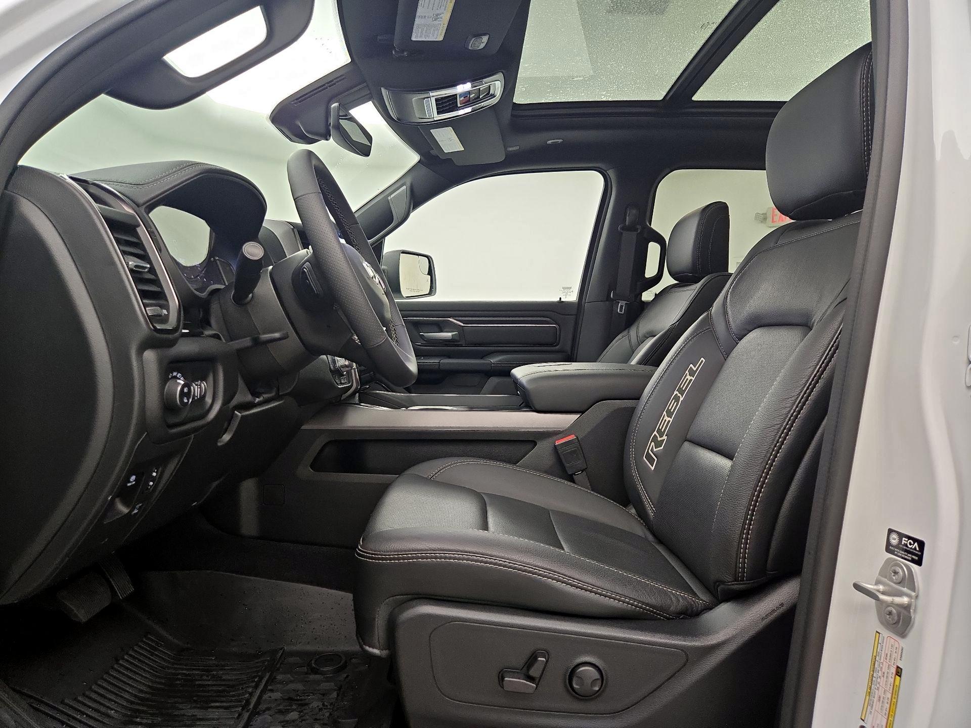 Thumbnail: 2025 RAM 1500 - 11