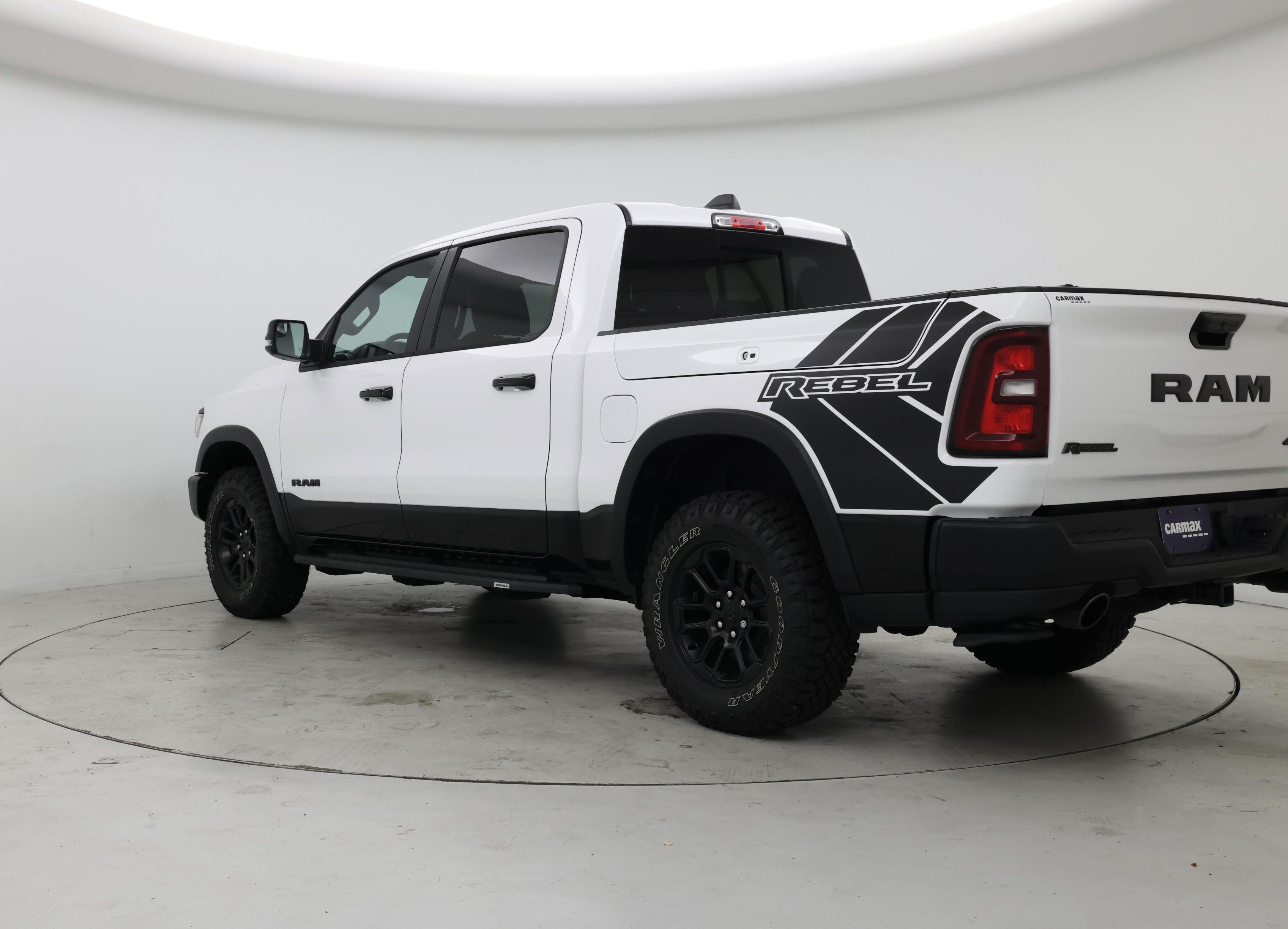 Thumbnail: 2025 RAM 1500 - 2