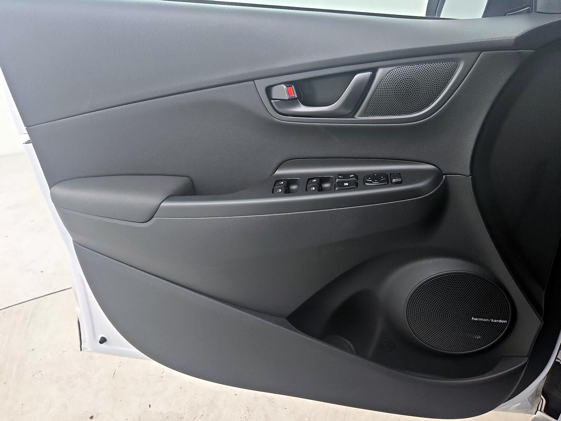 Thumbnail: 2022 Hyundai Kona - 12