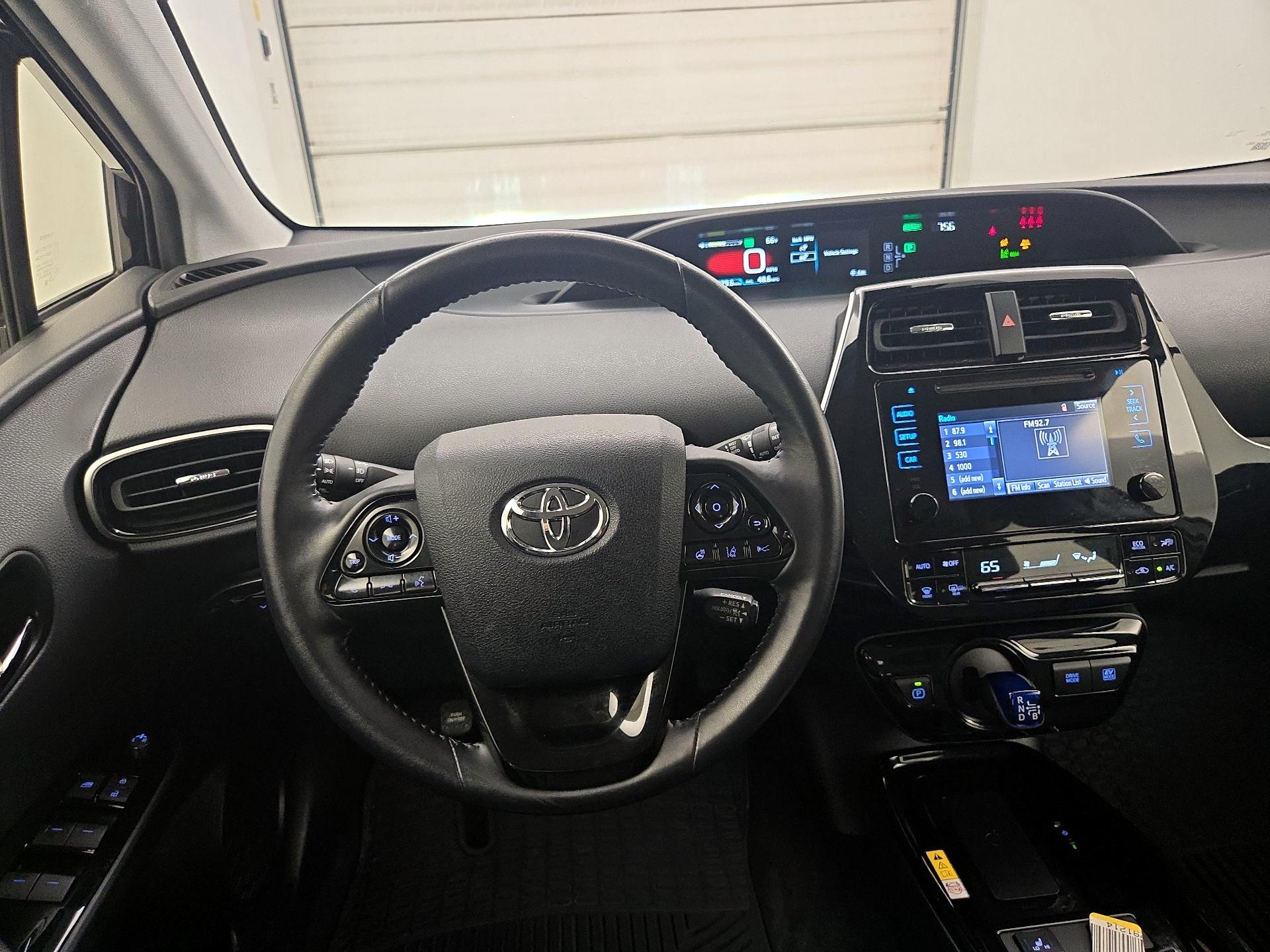 Thumbnail: 2019 Toyota Prius - 10
