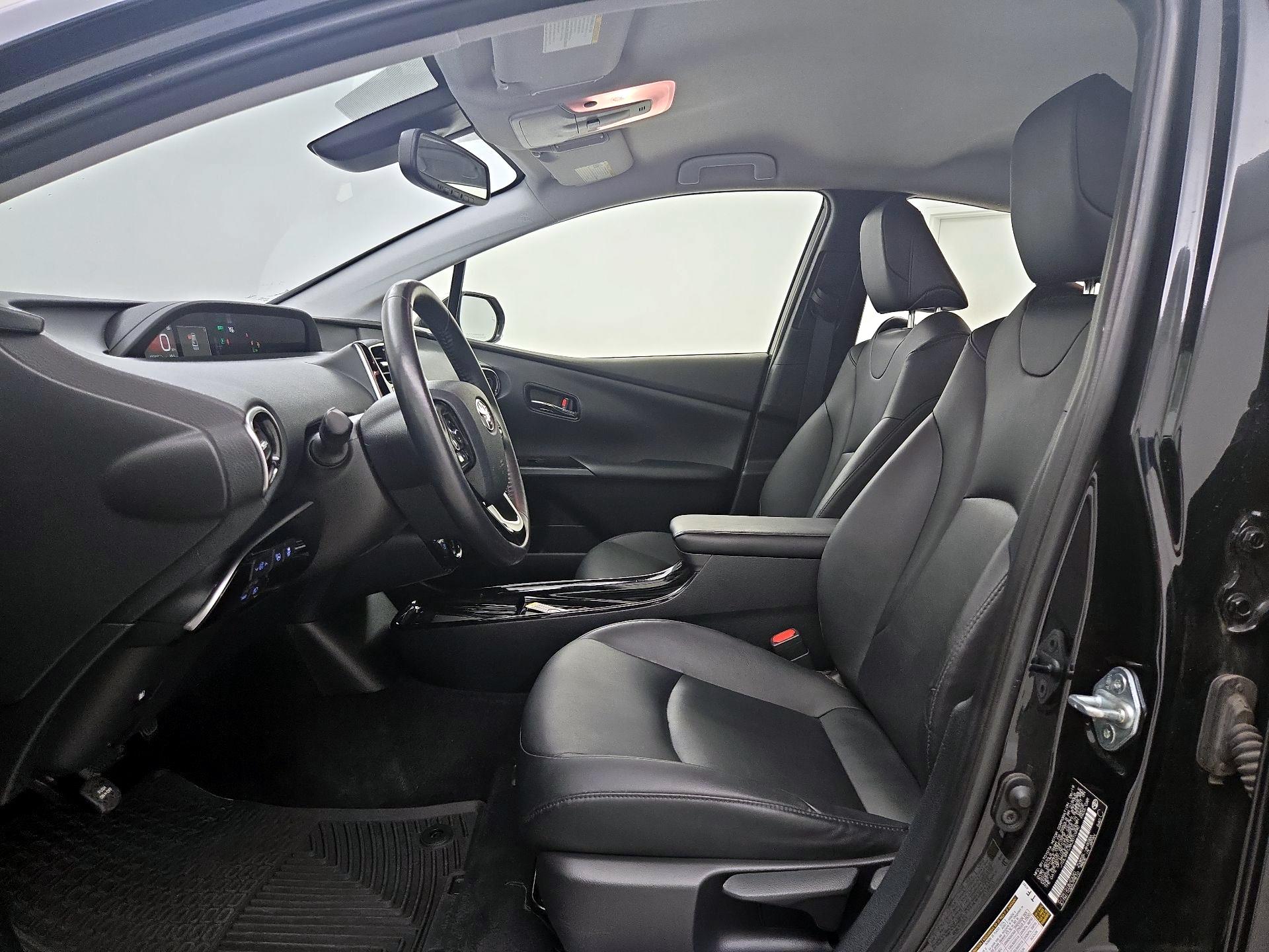 Thumbnail: 2019 Toyota Prius - 11