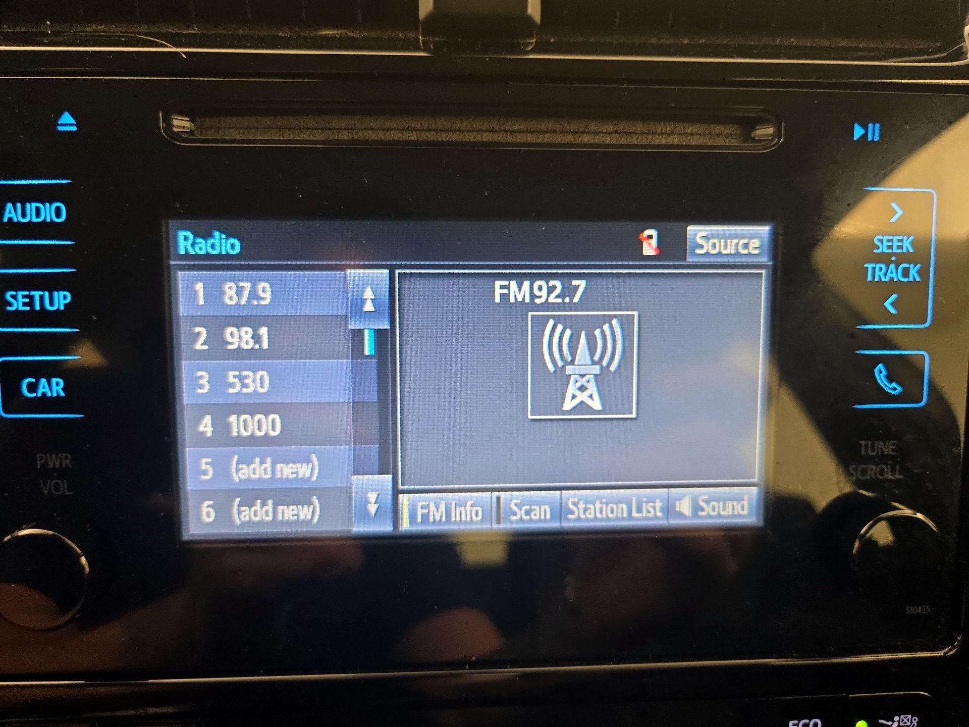 Thumbnail: 2019 Toyota Prius - 15