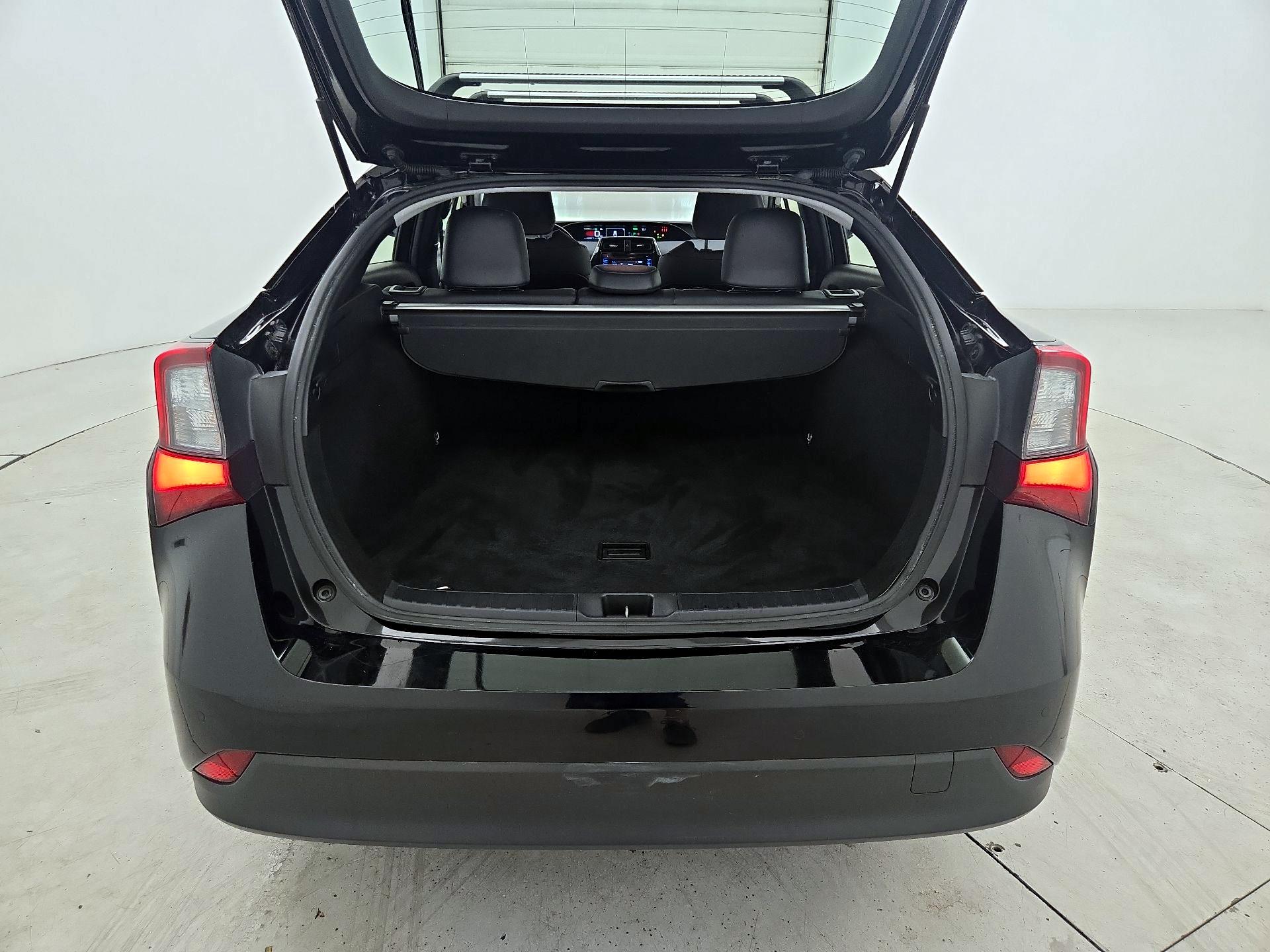 Thumbnail: 2019 Toyota Prius - 20