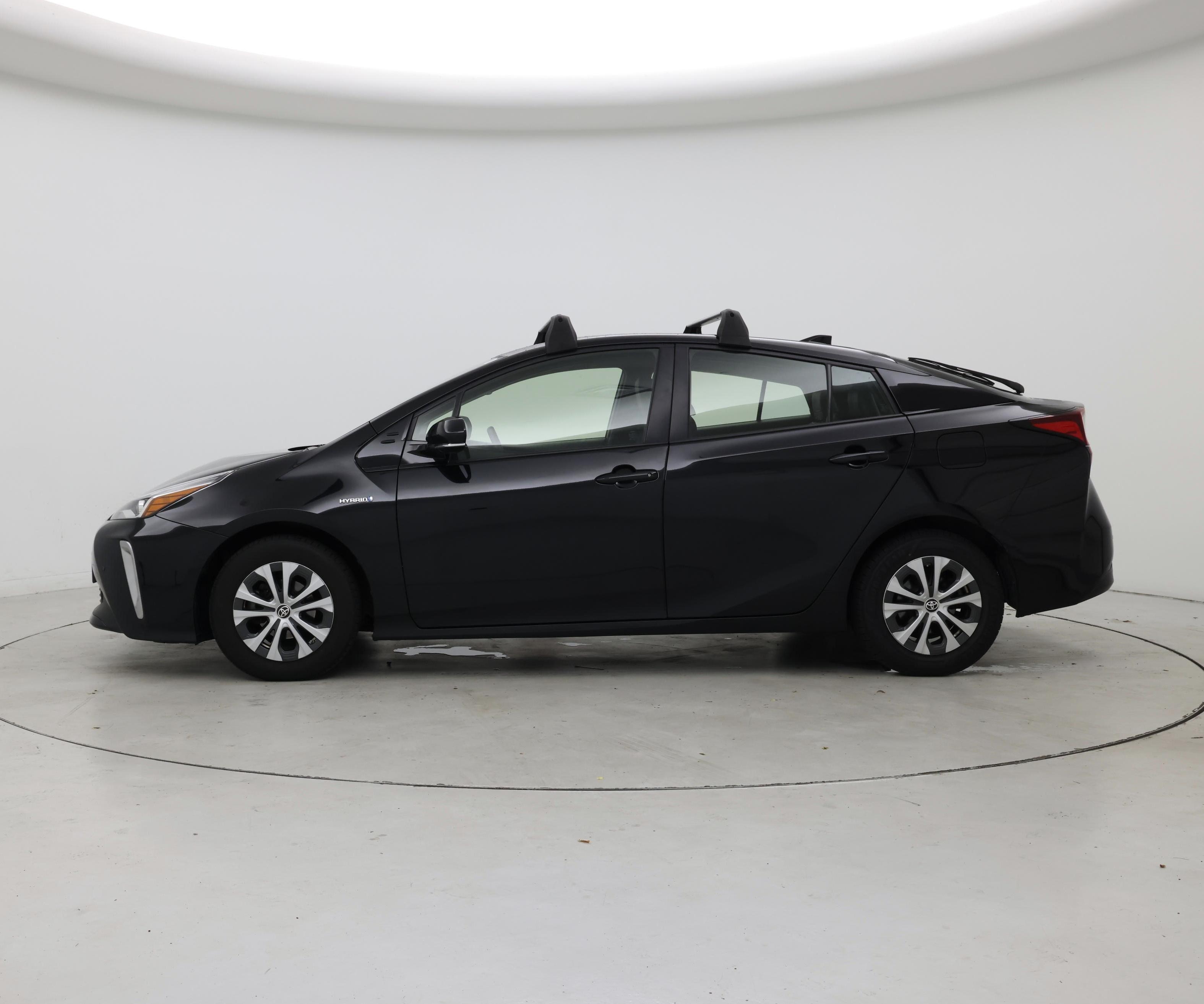 Thumbnail: 2019 Toyota Prius - 3
