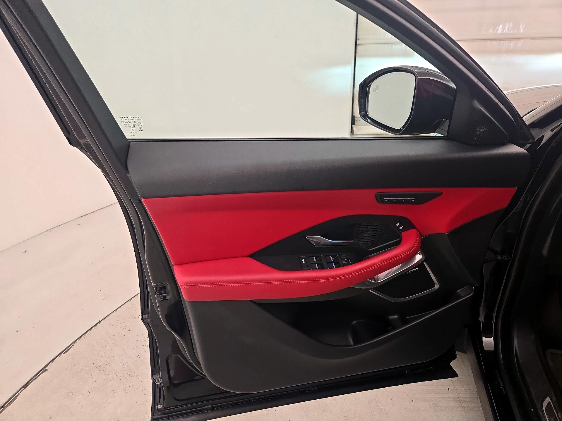 Thumbnail: 2020 Jaguar E-Pace - 12