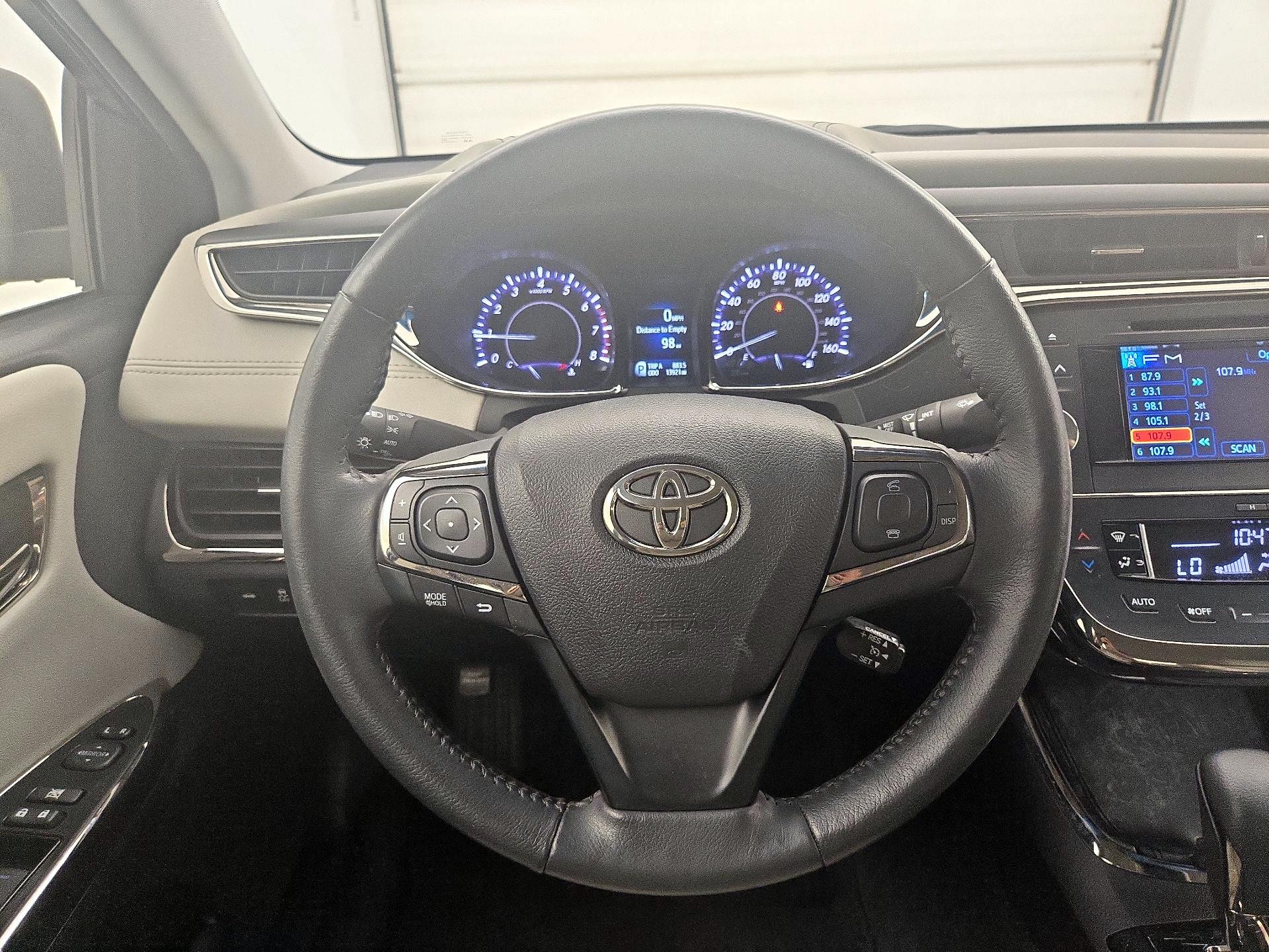 Thumbnail: 2014 Toyota Avalon - 10