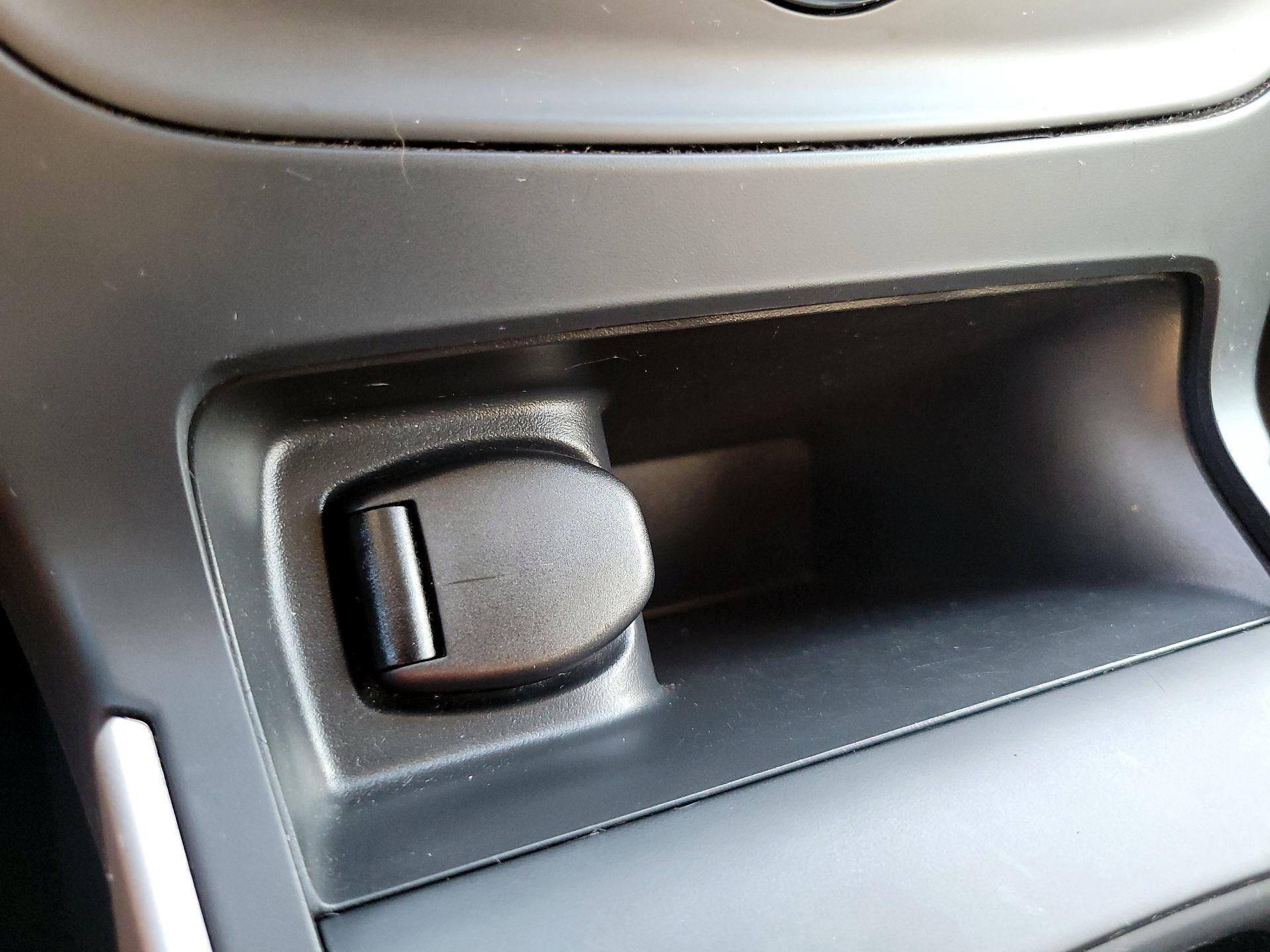 Thumbnail: 2019 Nissan Sentra - 18