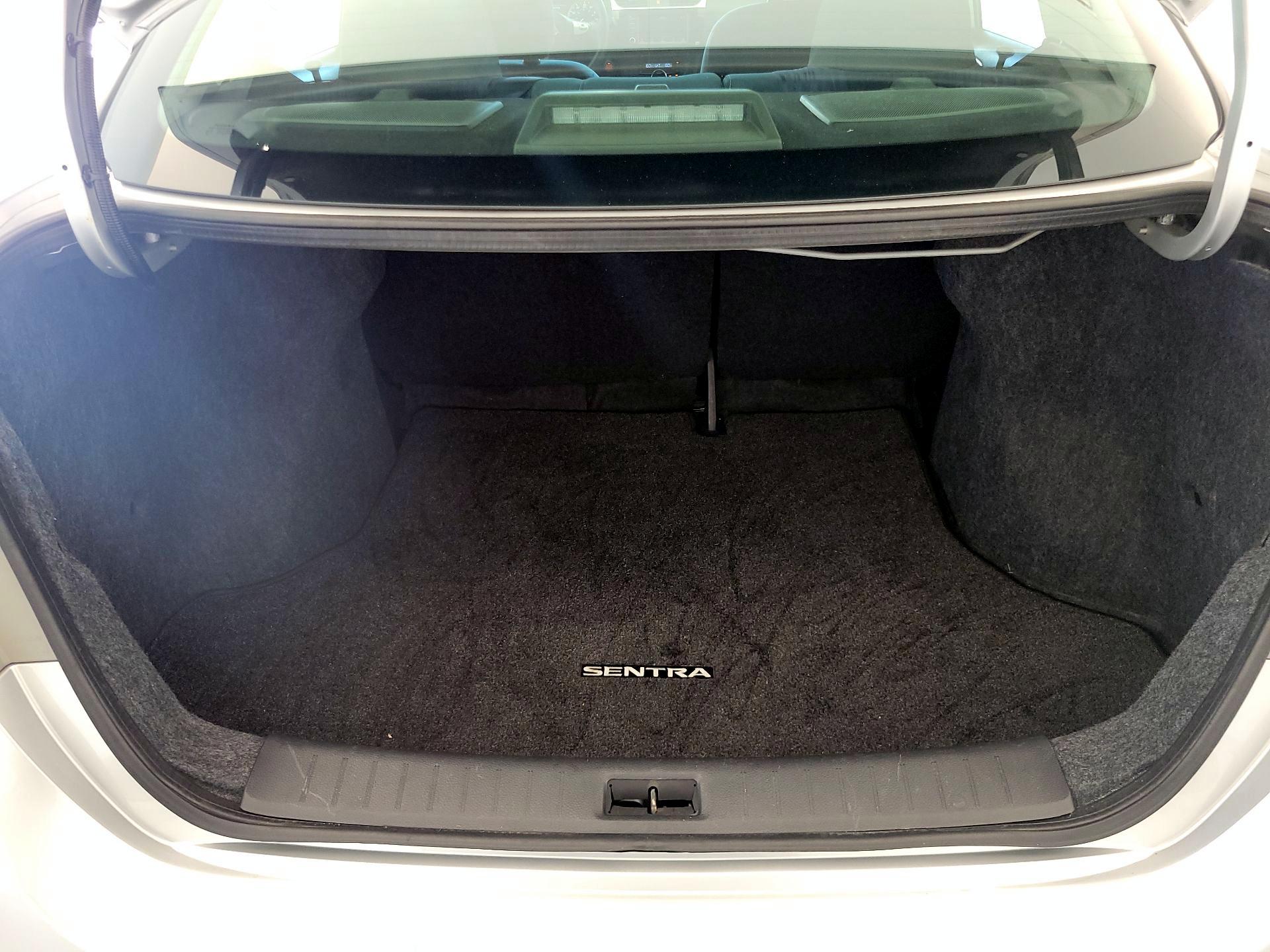 Thumbnail: 2019 Nissan Sentra - 20