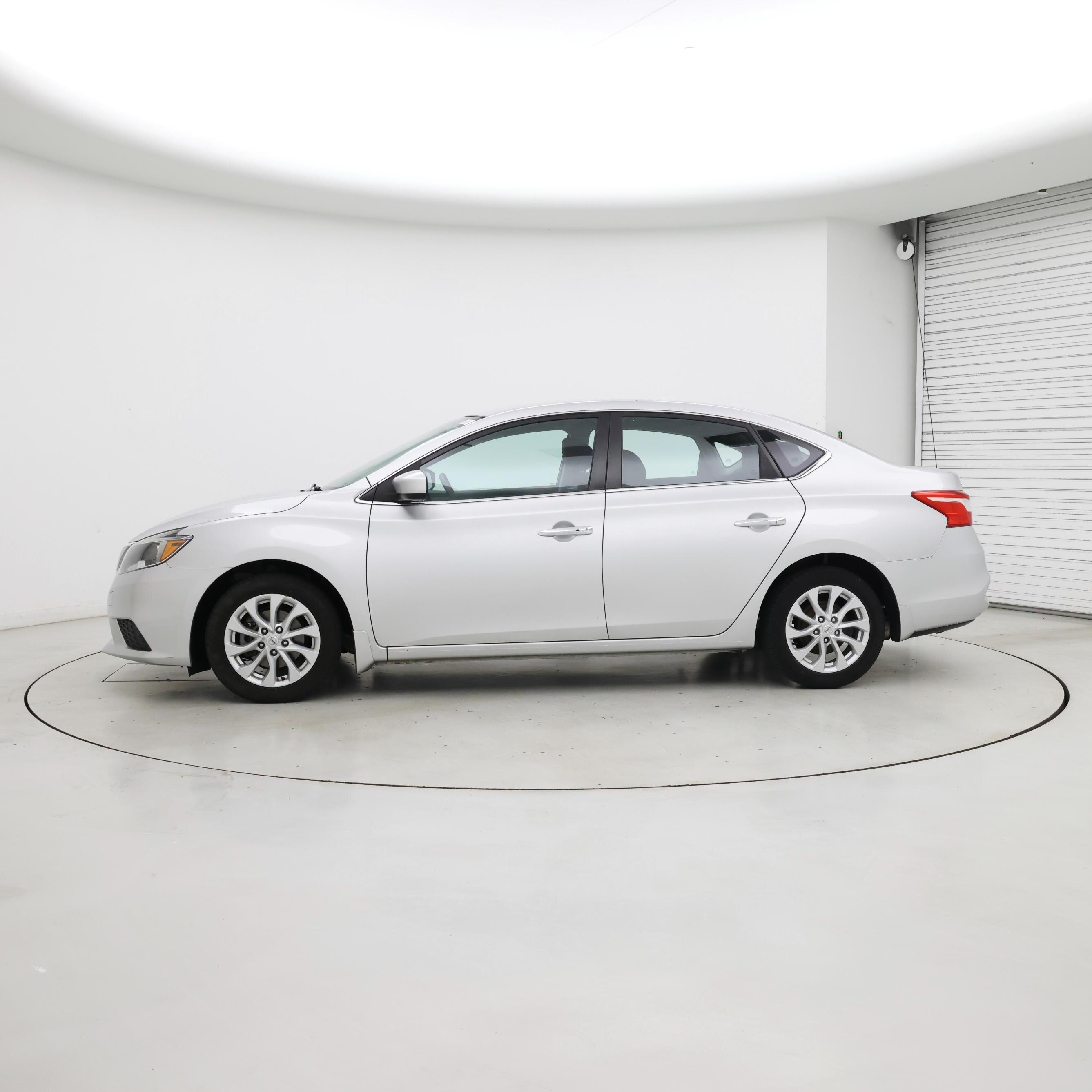 Thumbnail: 2019 Nissan Sentra - 3