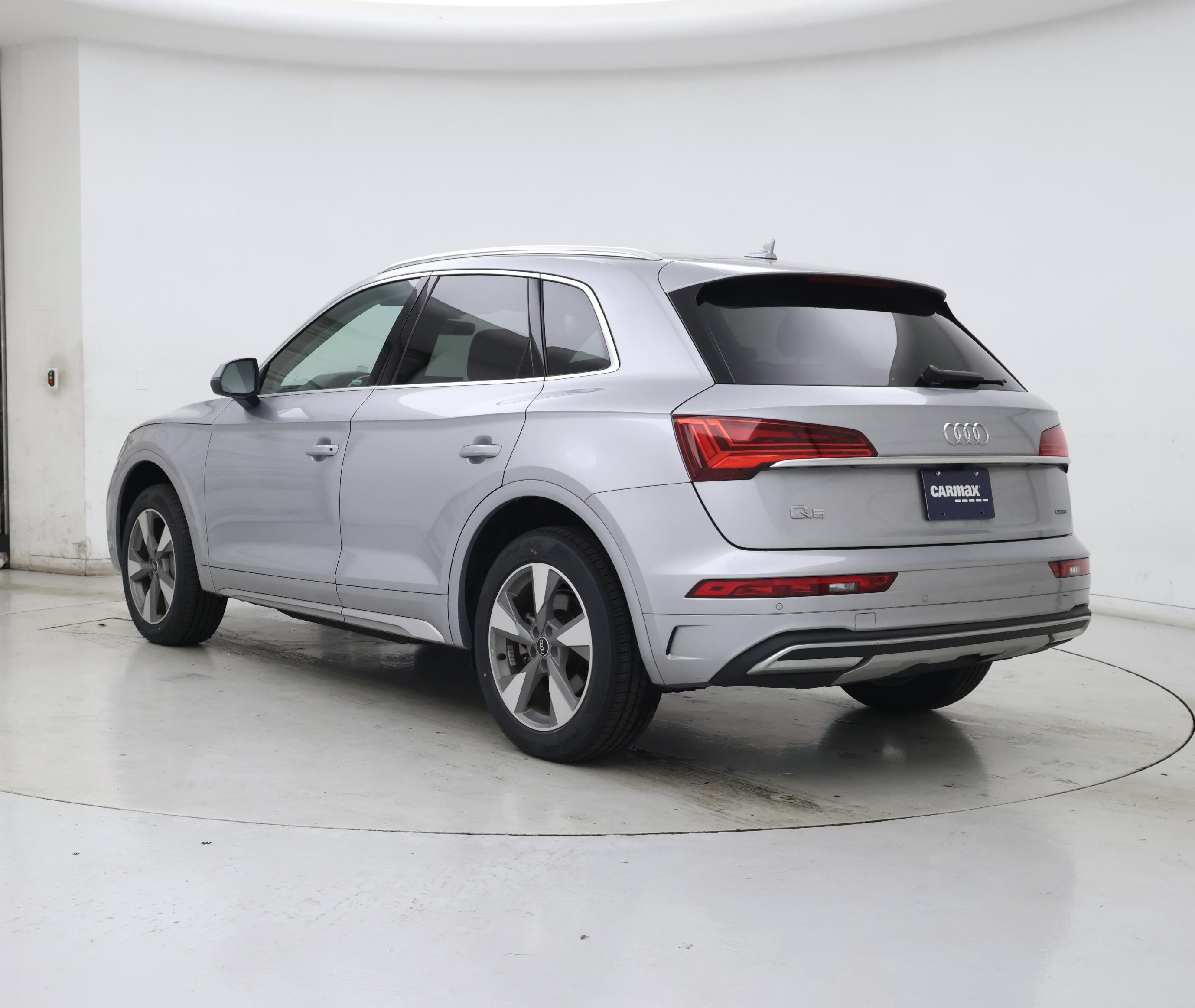 Thumbnail: 2023 Audi Q5 - 2