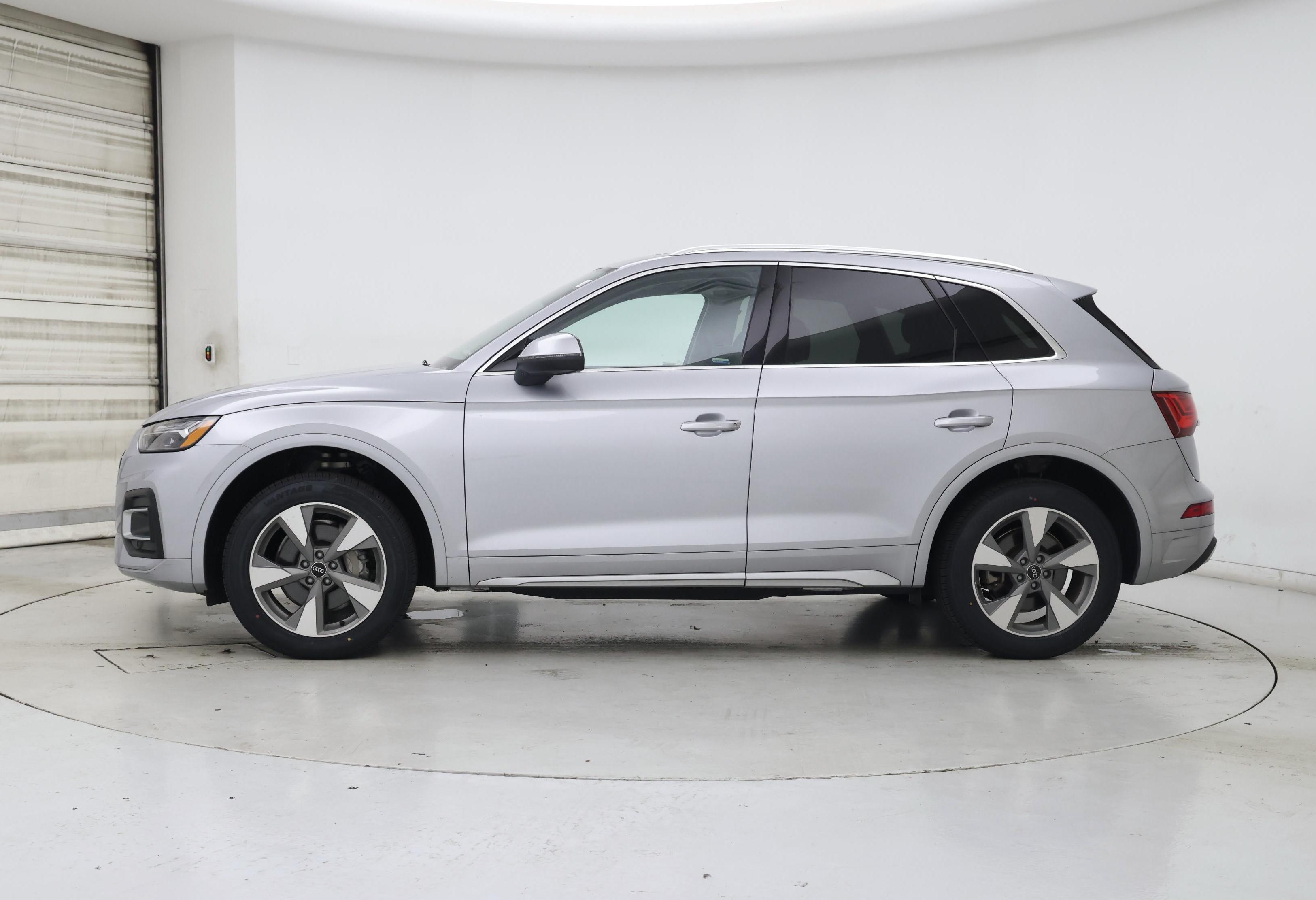 Thumbnail: 2023 Audi Q5 - 3