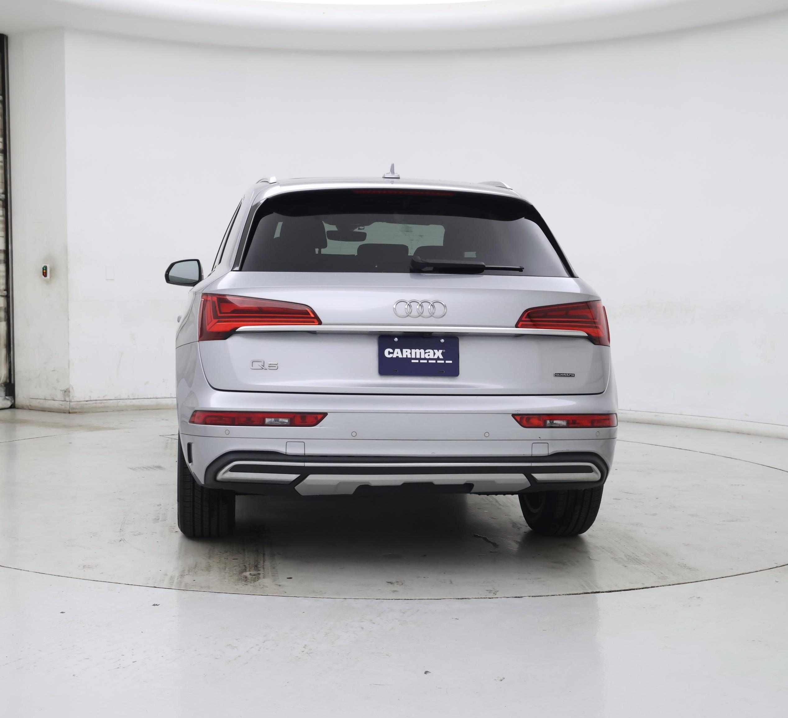 Thumbnail: 2023 Audi Q5 - 6