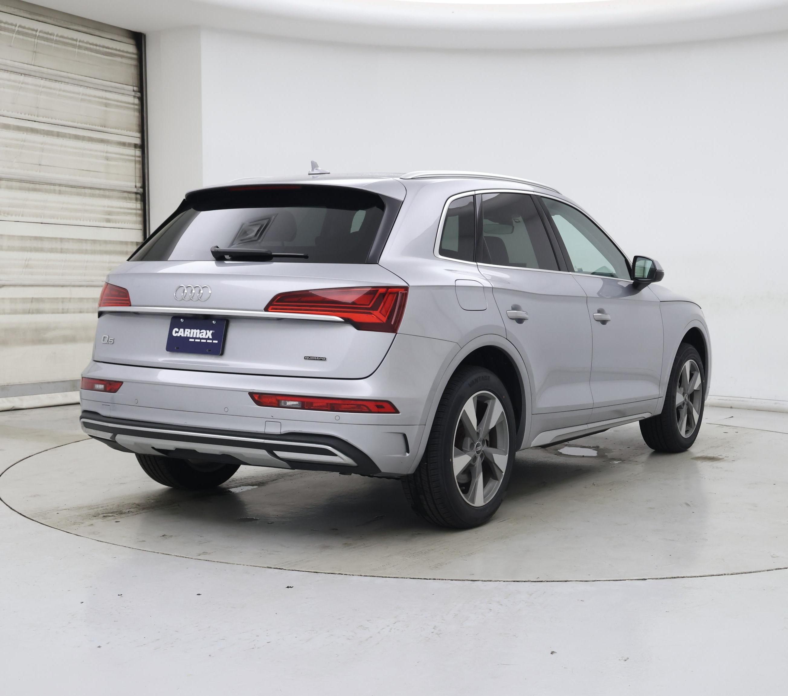 Thumbnail: 2023 Audi Q5 - 8