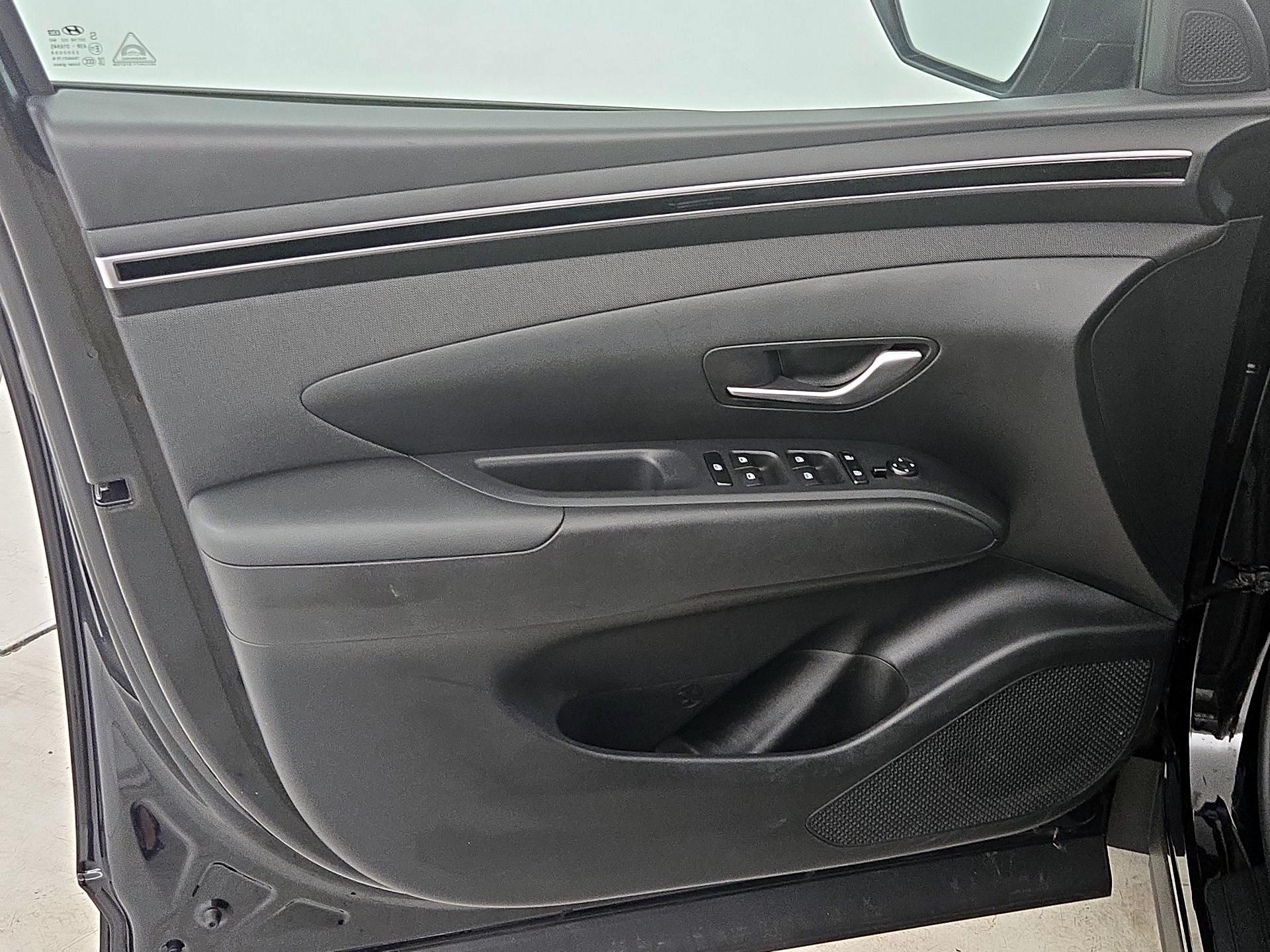 Thumbnail: 2023 Hyundai Tucson - 12
