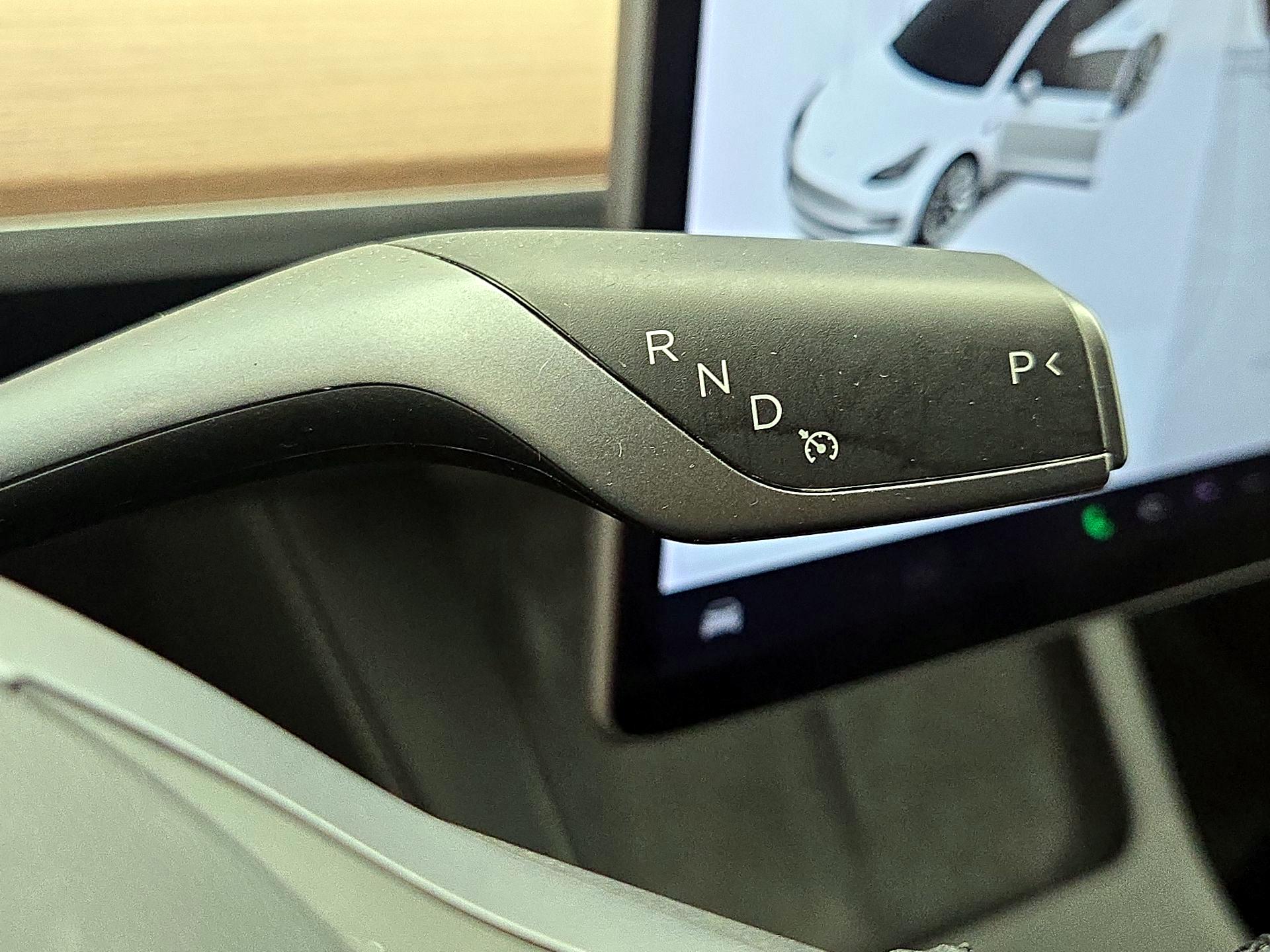 Thumbnail: 2021 Tesla Model 3 - 17