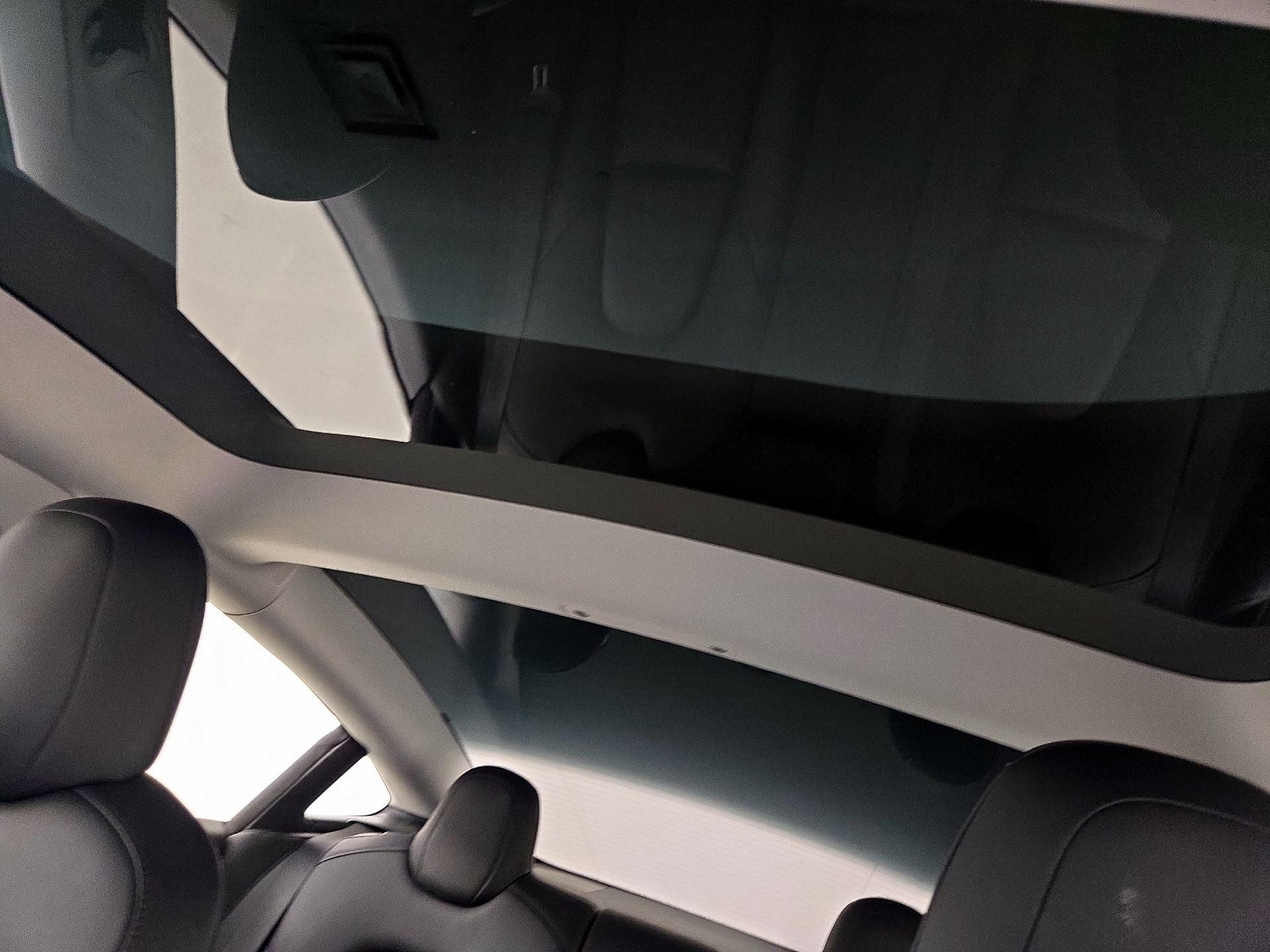 Thumbnail: 2021 Tesla Model 3 - 19