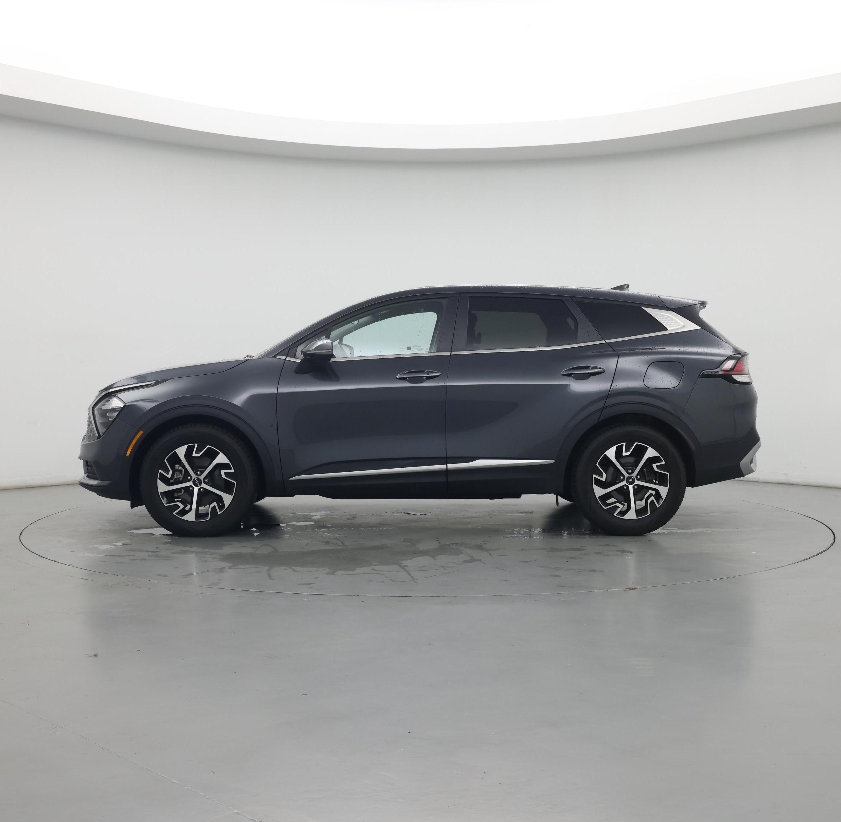 Thumbnail: 2023 Kia Sportage - 3