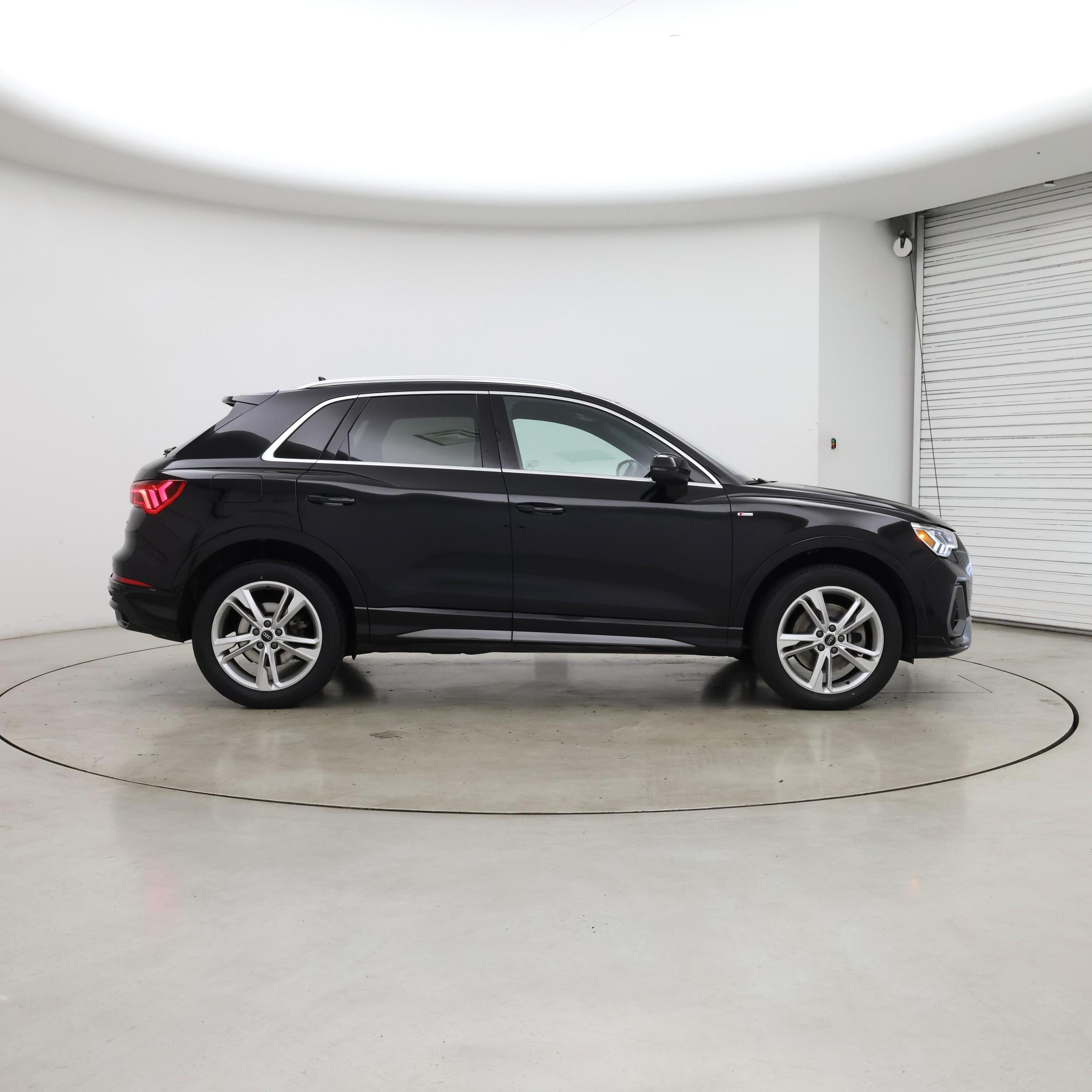 Thumbnail: 2022 Audi Q3 - 7