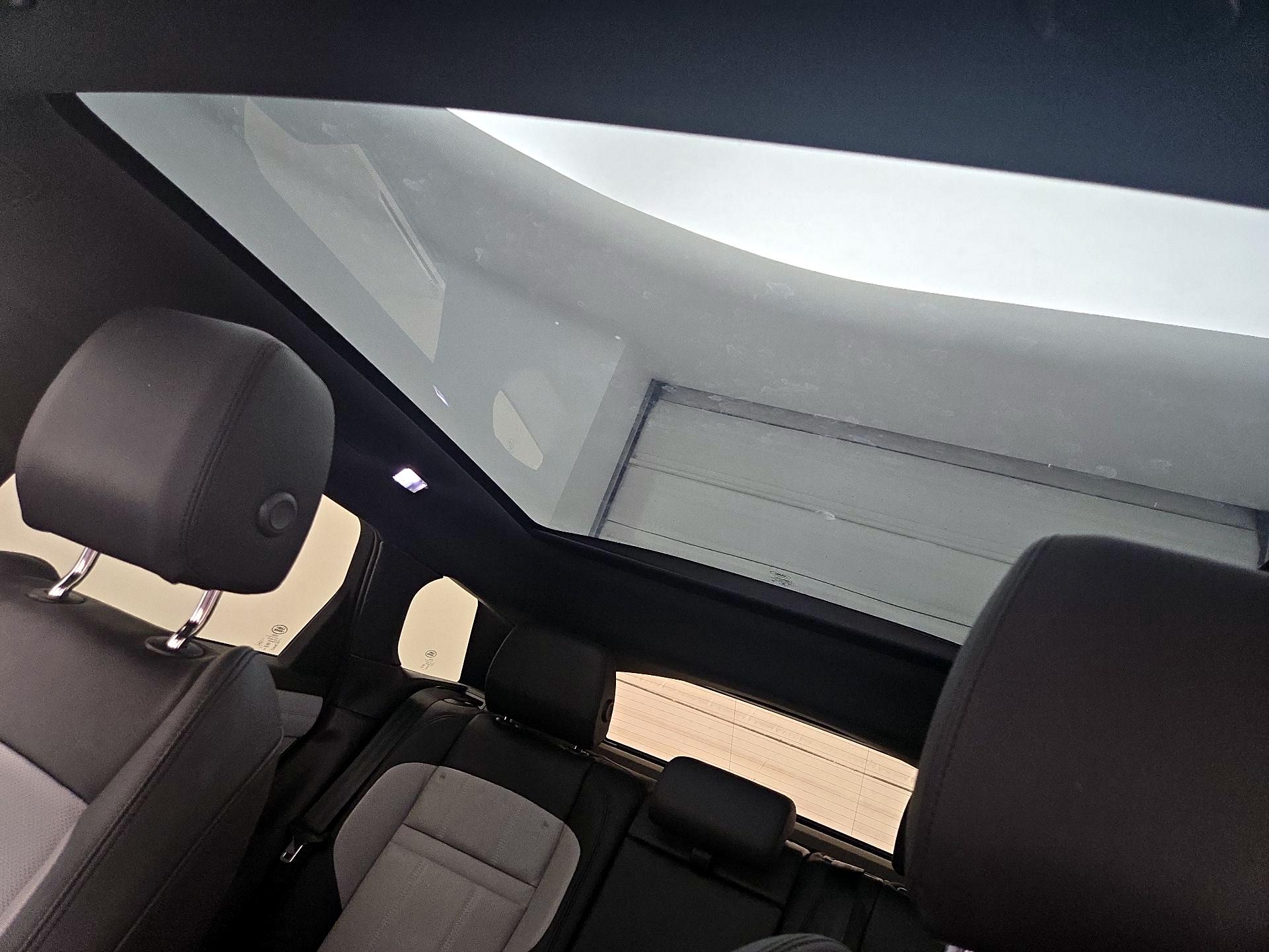 Thumbnail: 2022 Land Rover Range Rover Evoque - 20