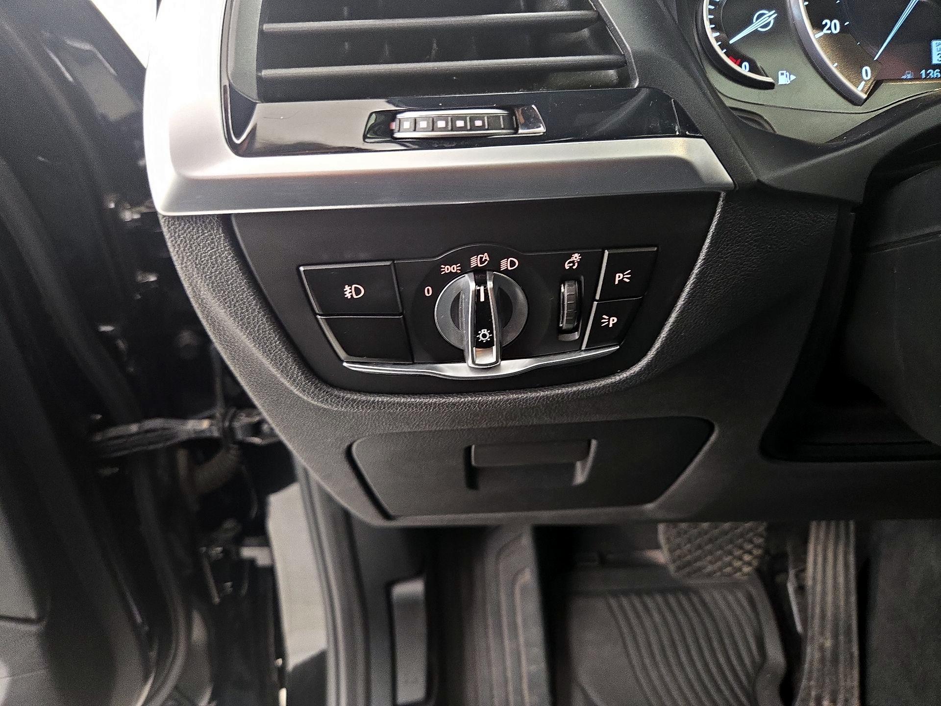 Thumbnail: 2019 BMW X3 - 13
