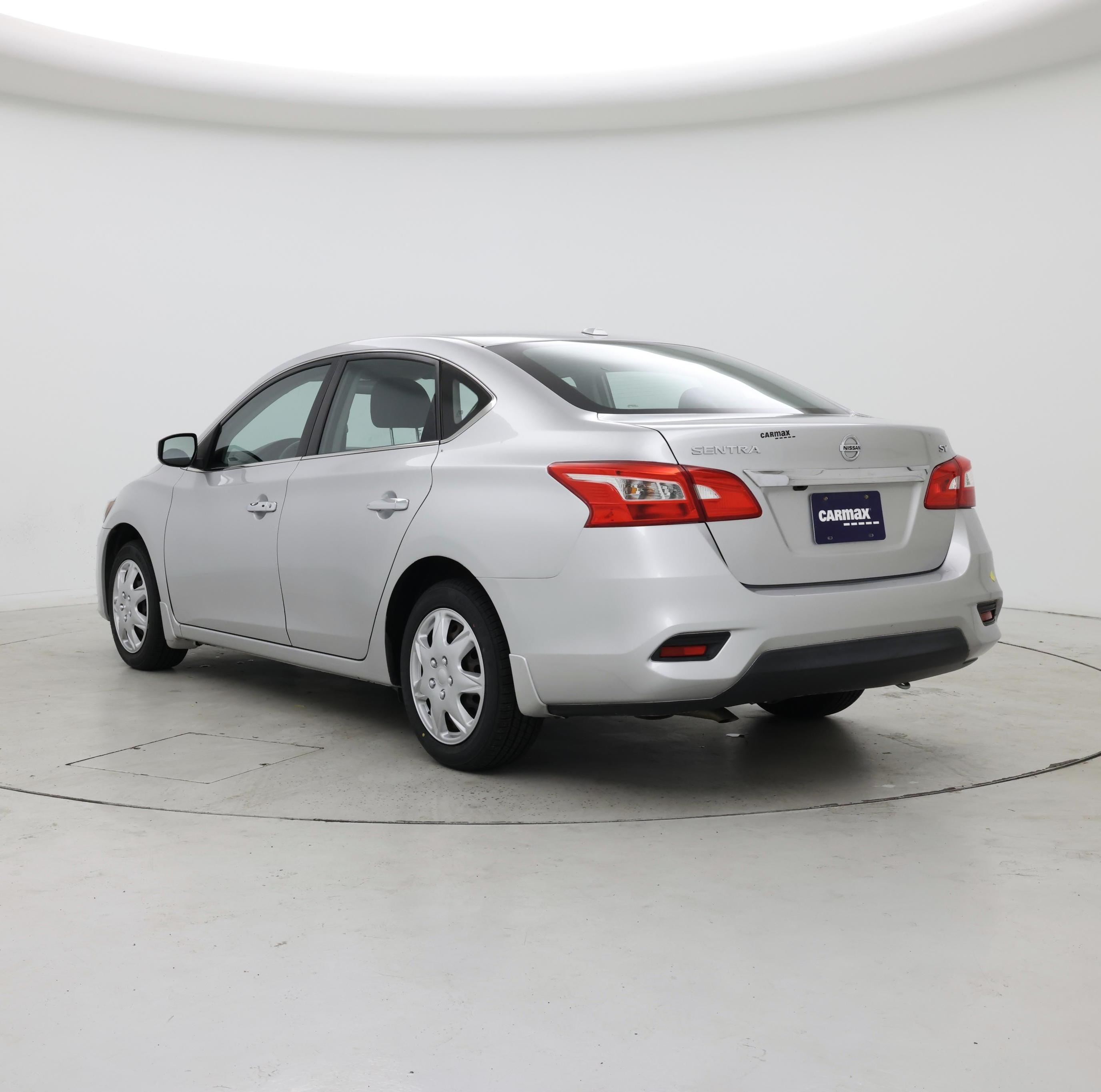 Thumbnail: 2016 Nissan Sentra - 2