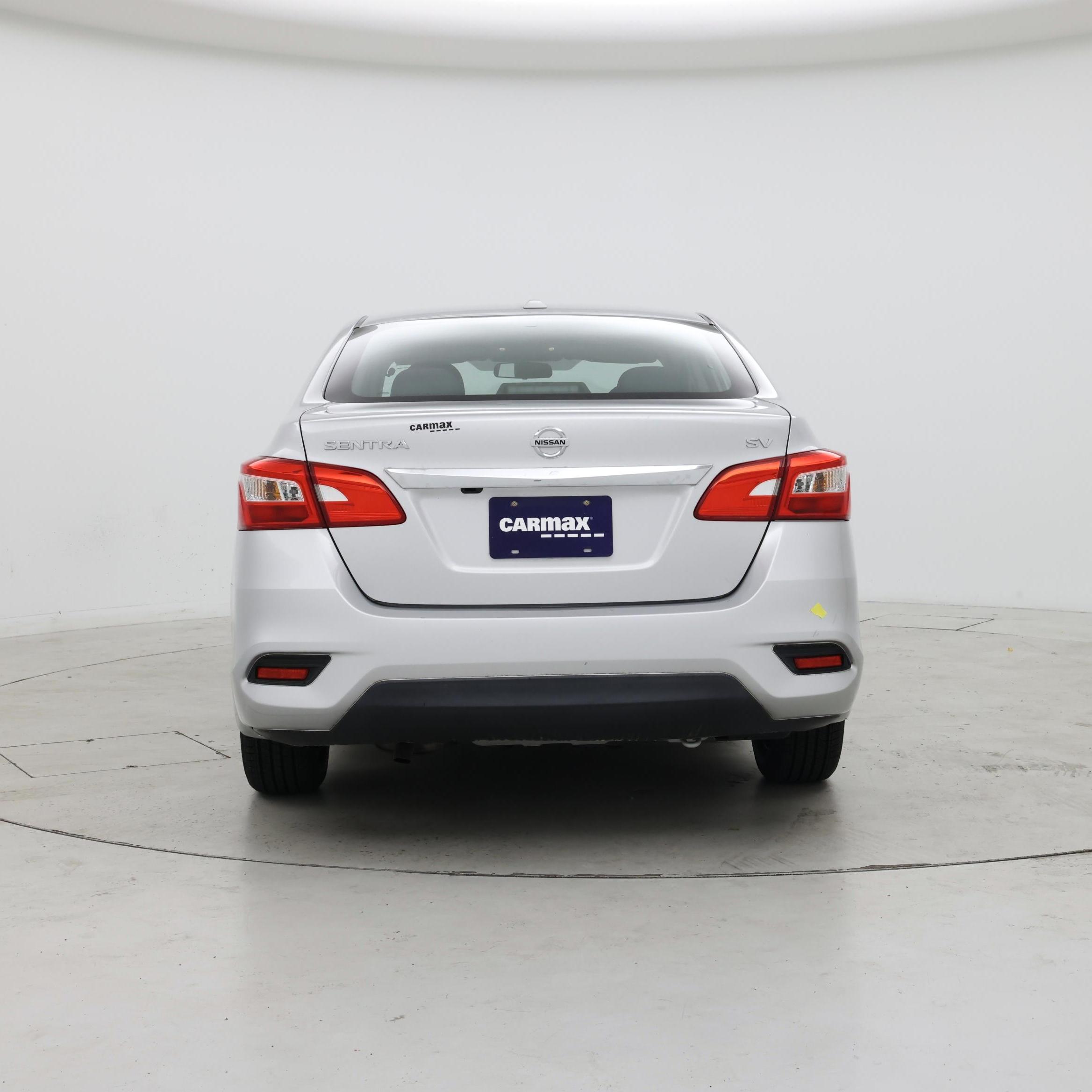 Thumbnail: 2016 Nissan Sentra - 6