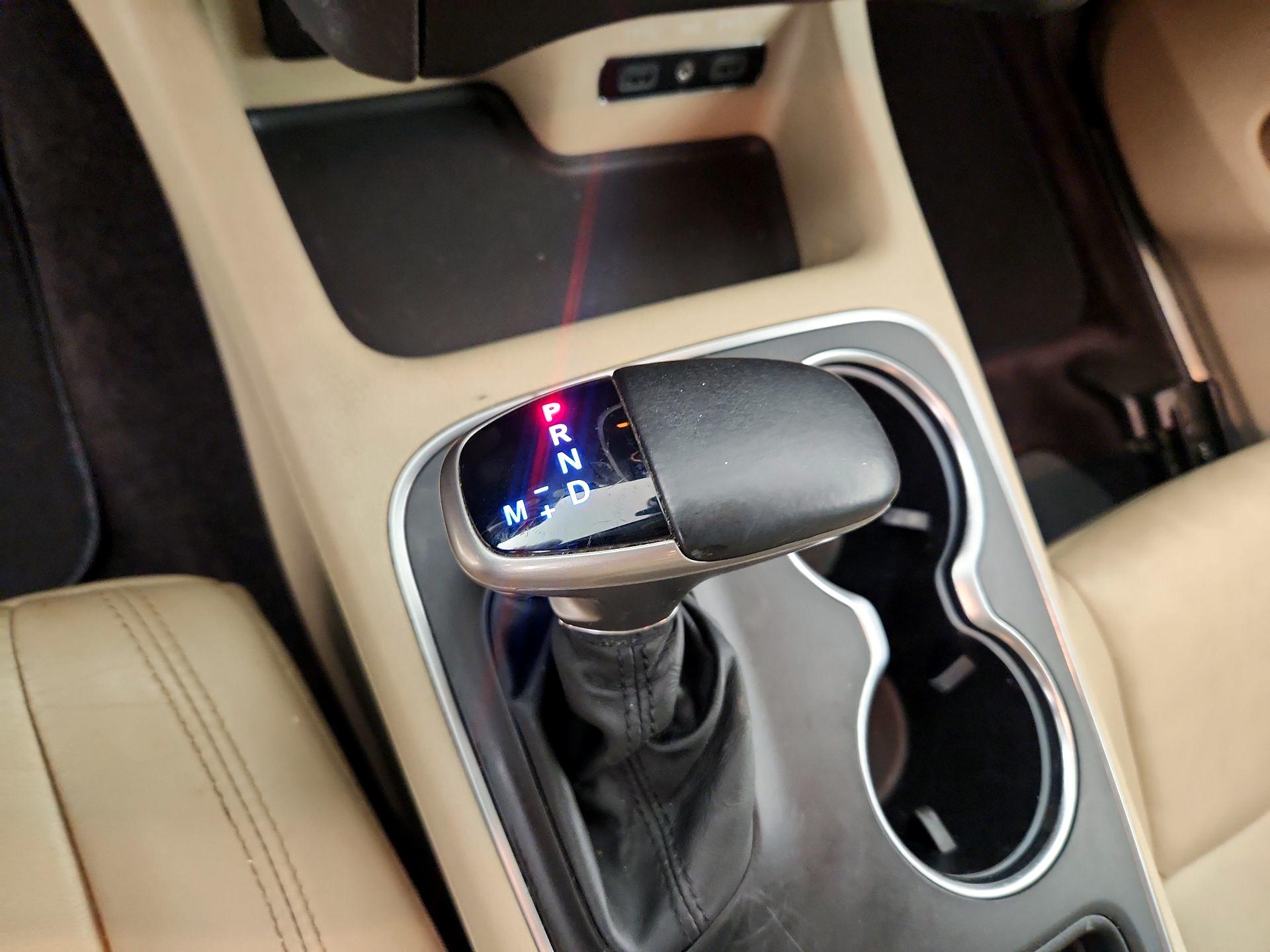 Thumbnail: 2019 Dodge Durango - 14