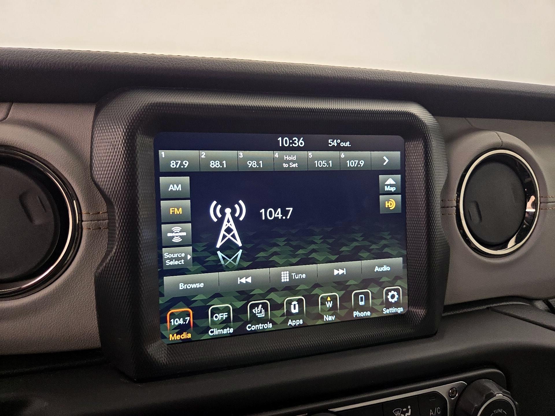 Thumbnail: 2023 Jeep Wrangler - 16