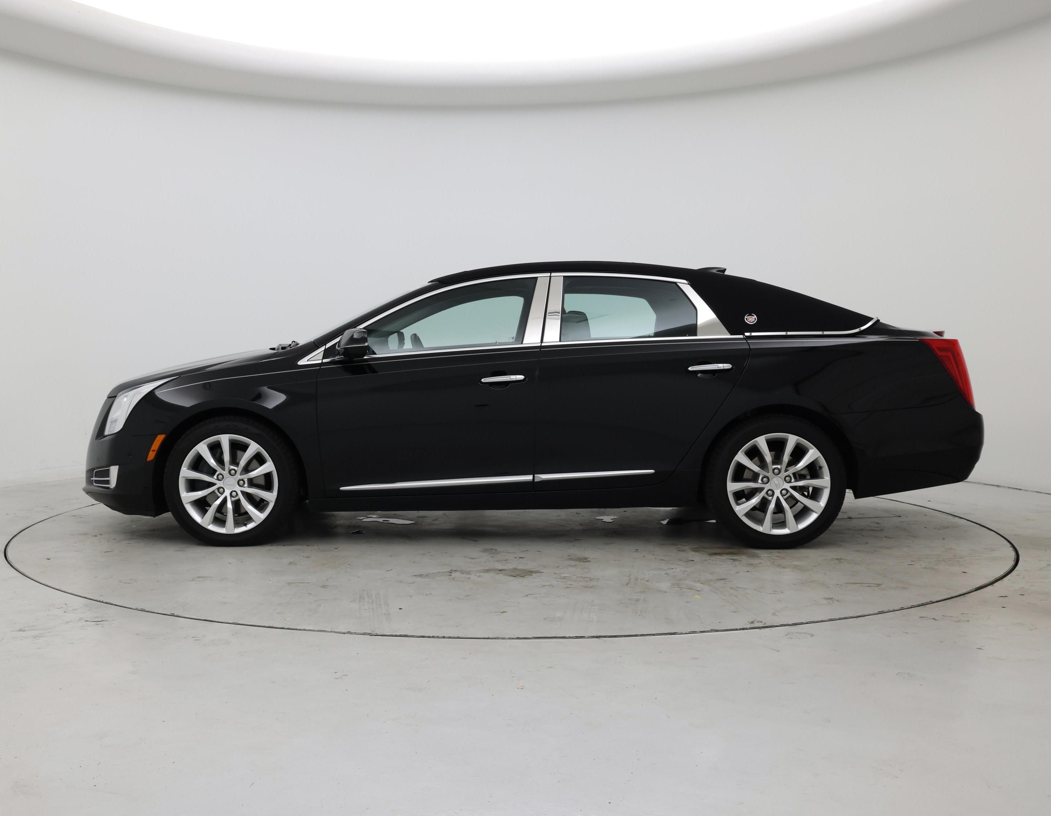 Thumbnail: 2017 Cadillac XTS - 3
