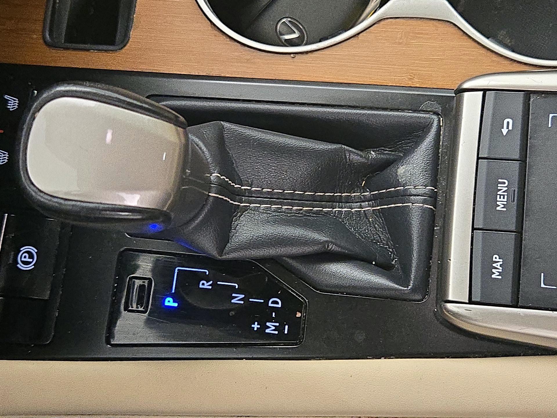 Thumbnail: 2021 Lexus RX - 18