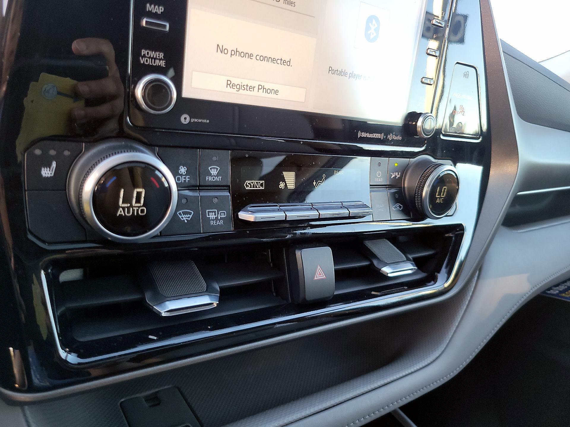 Thumbnail: 2021 Toyota Highlander - 14
