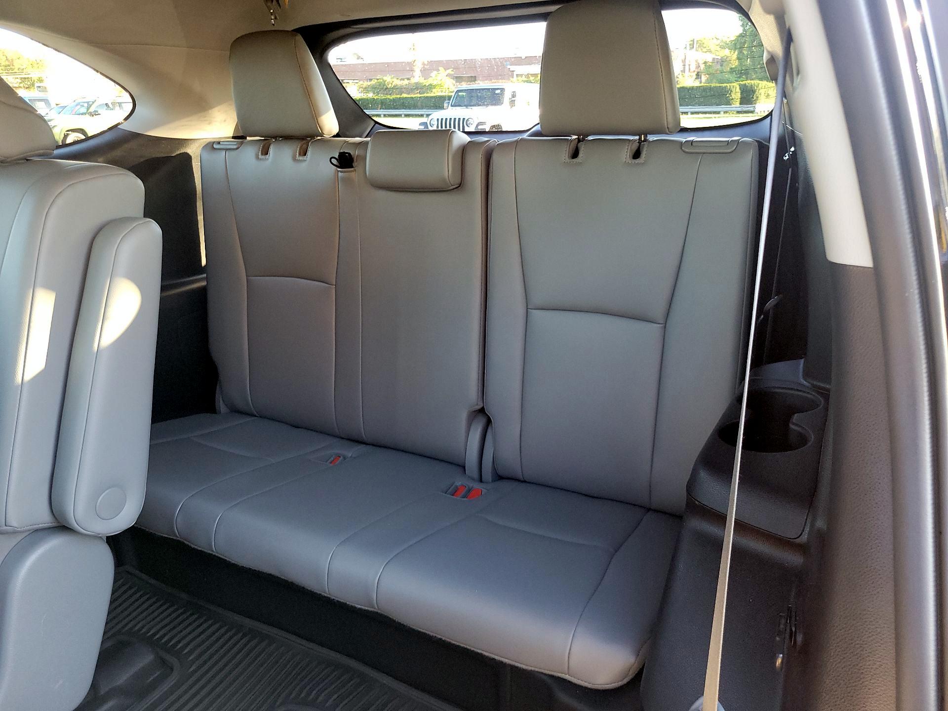 Thumbnail: 2021 Toyota Highlander - 19