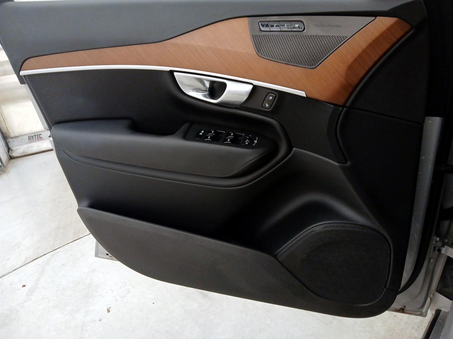 Thumbnail: 2024 Volvo XC90 - 12