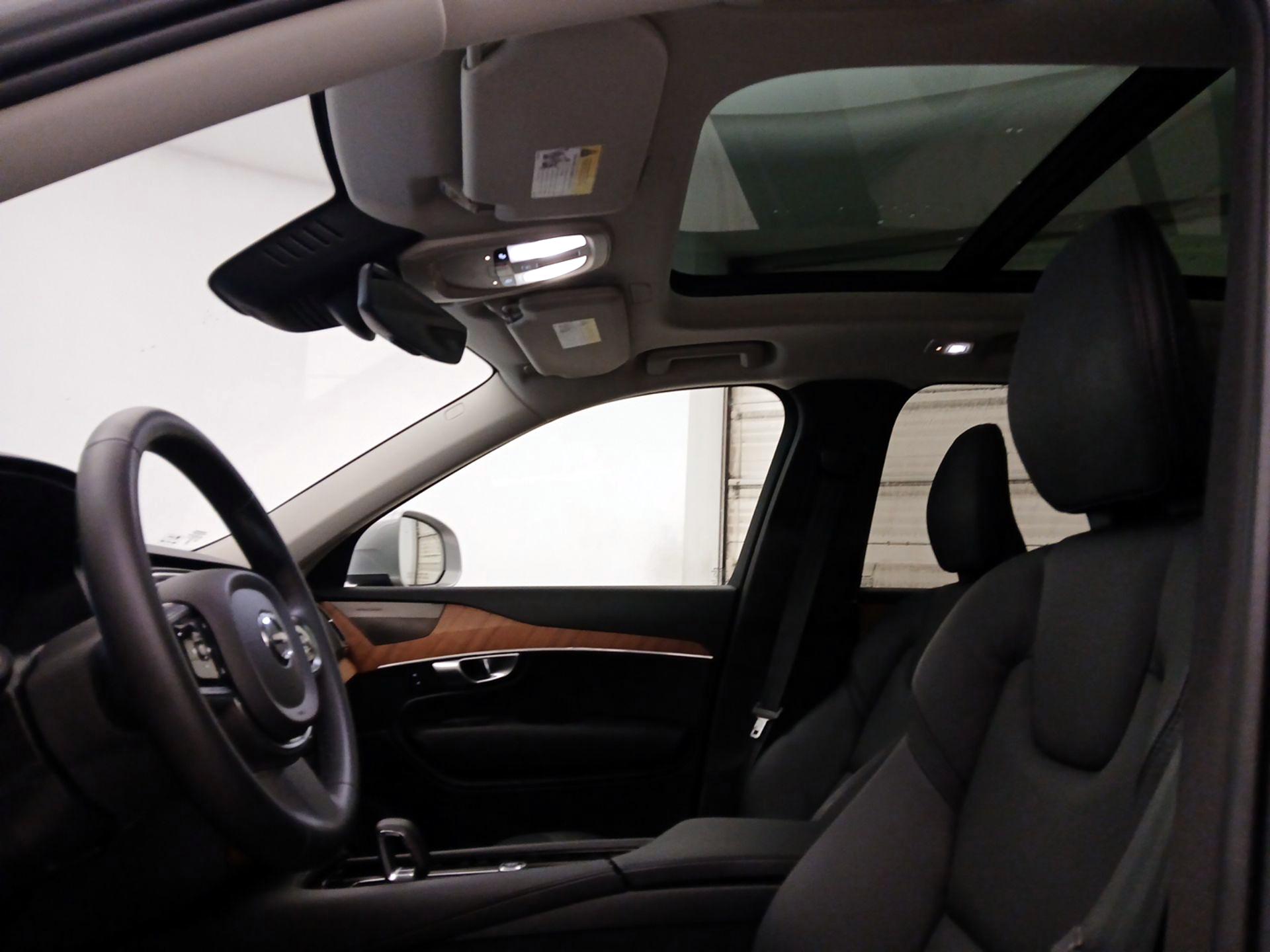 Thumbnail: 2024 Volvo XC90 - 19